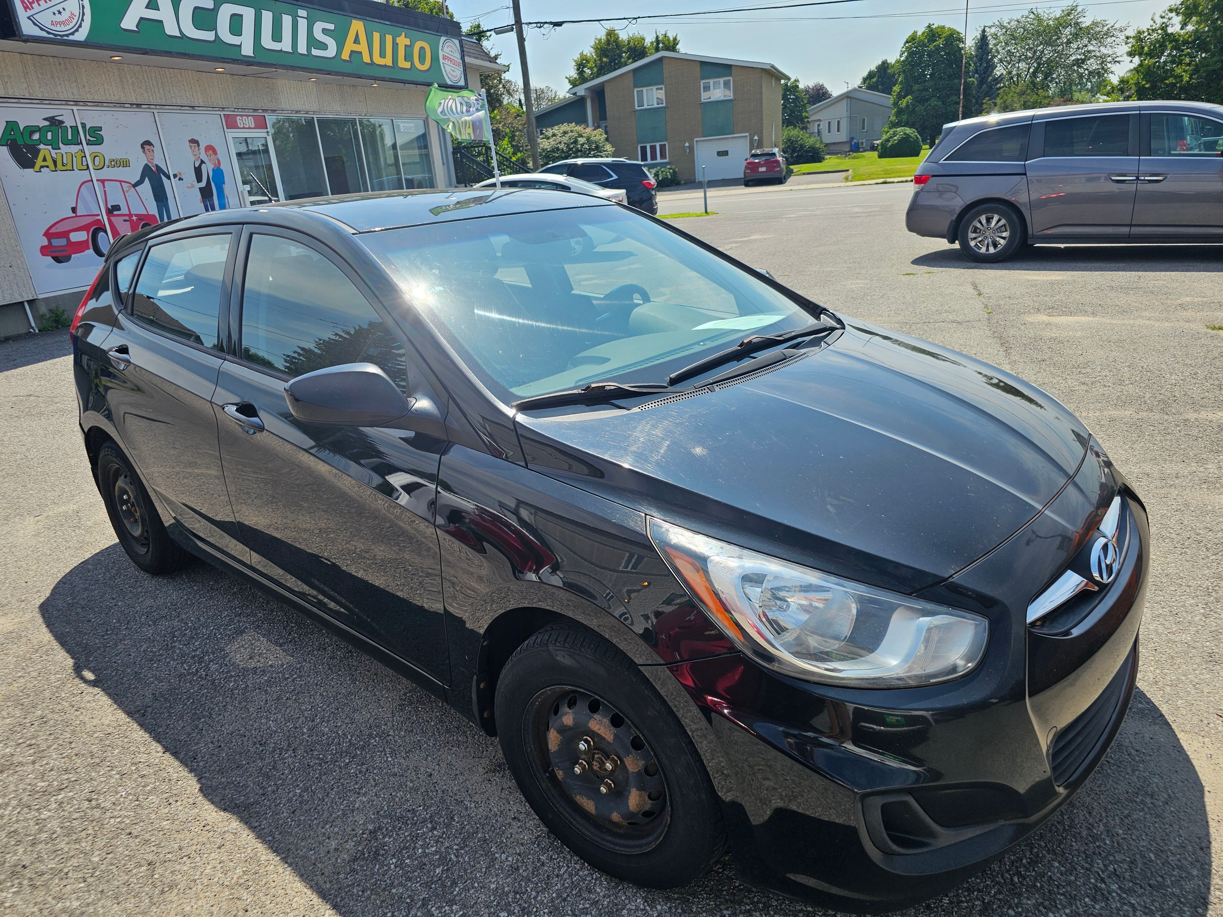 HYUNDAI Accent 2012 - Image 3