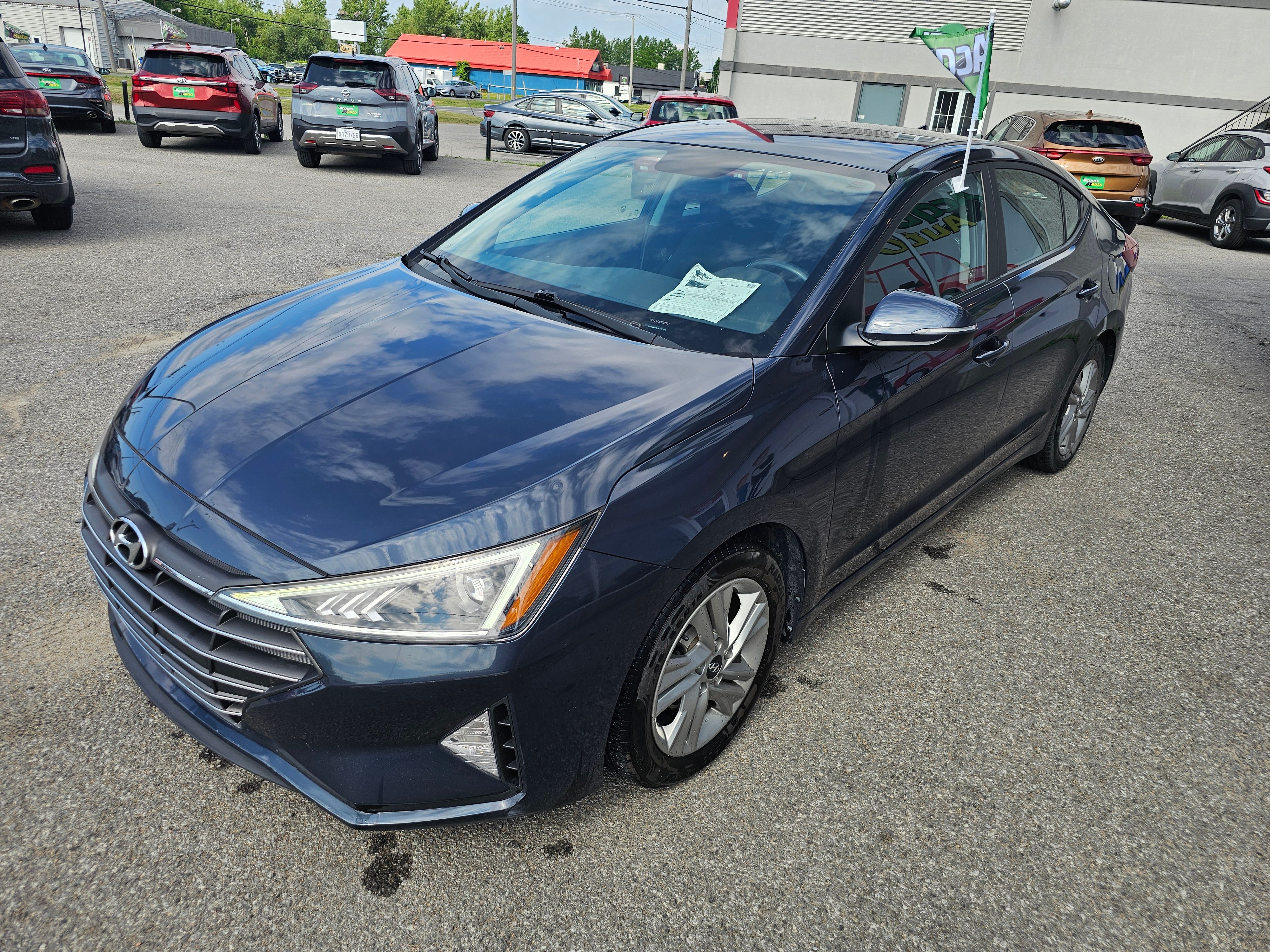 HYUNDAI Elantra 2020 - Image 6