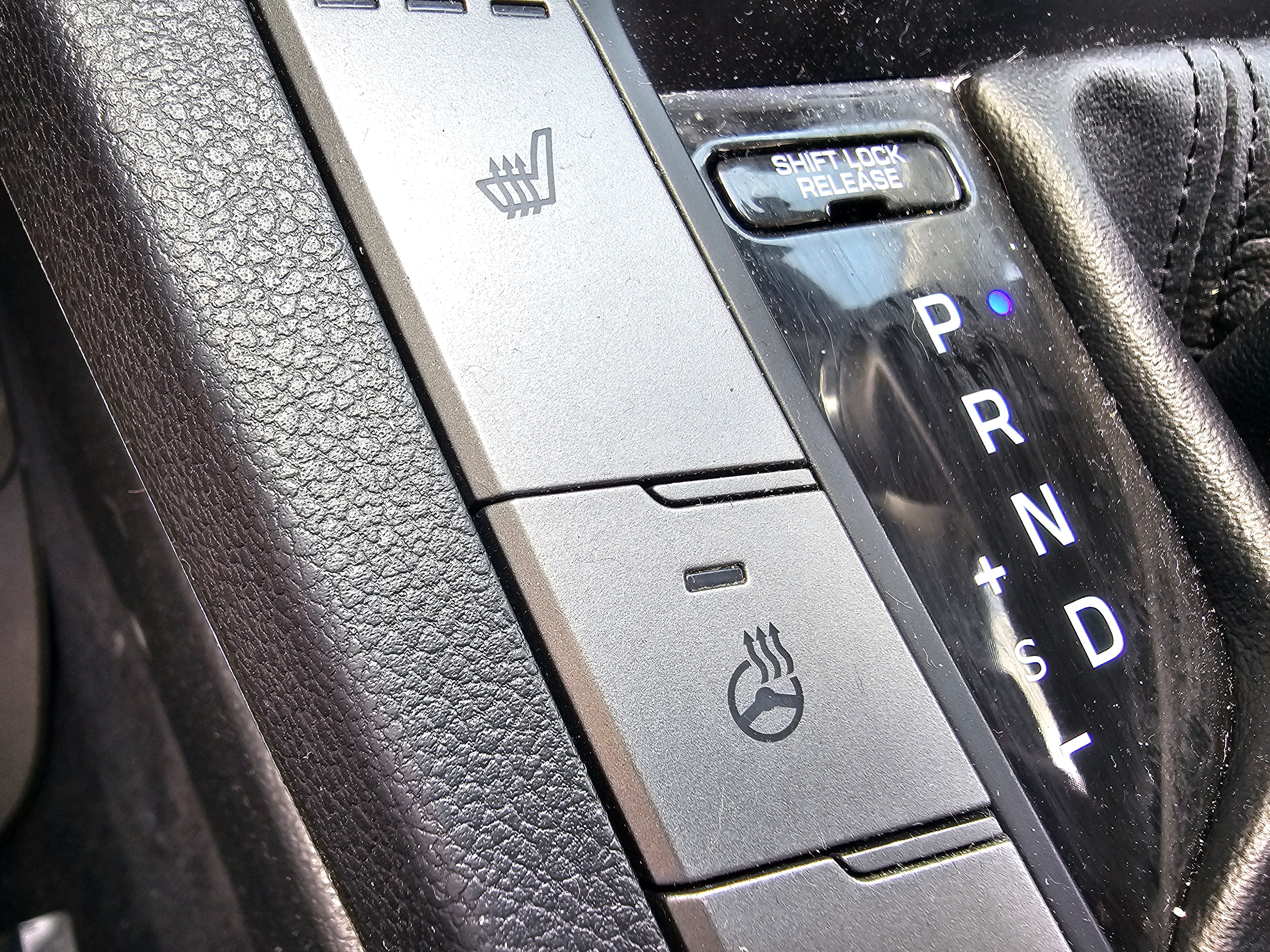 HYUNDAI Elantra 2020 - Image 10