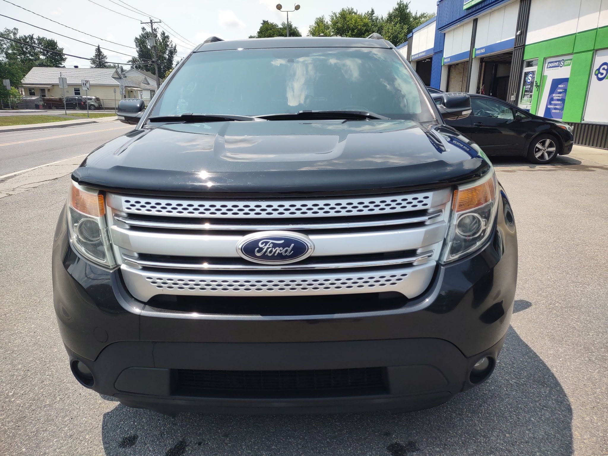 FORD Explorer 2015 - Image 2