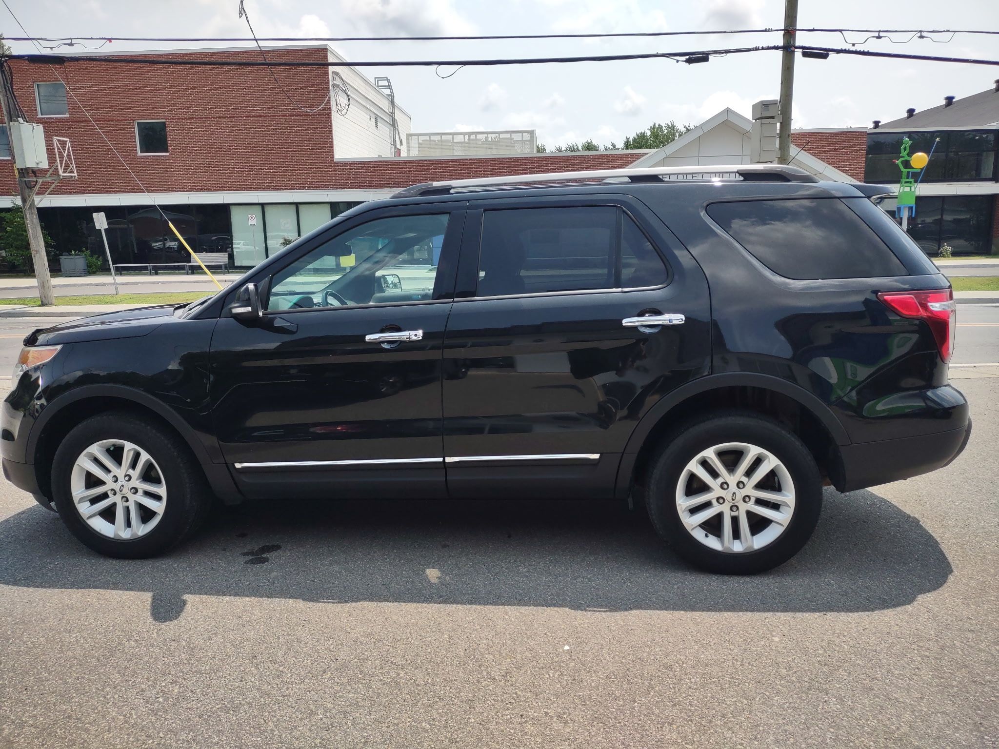 FORD Explorer 2015 - Image 8