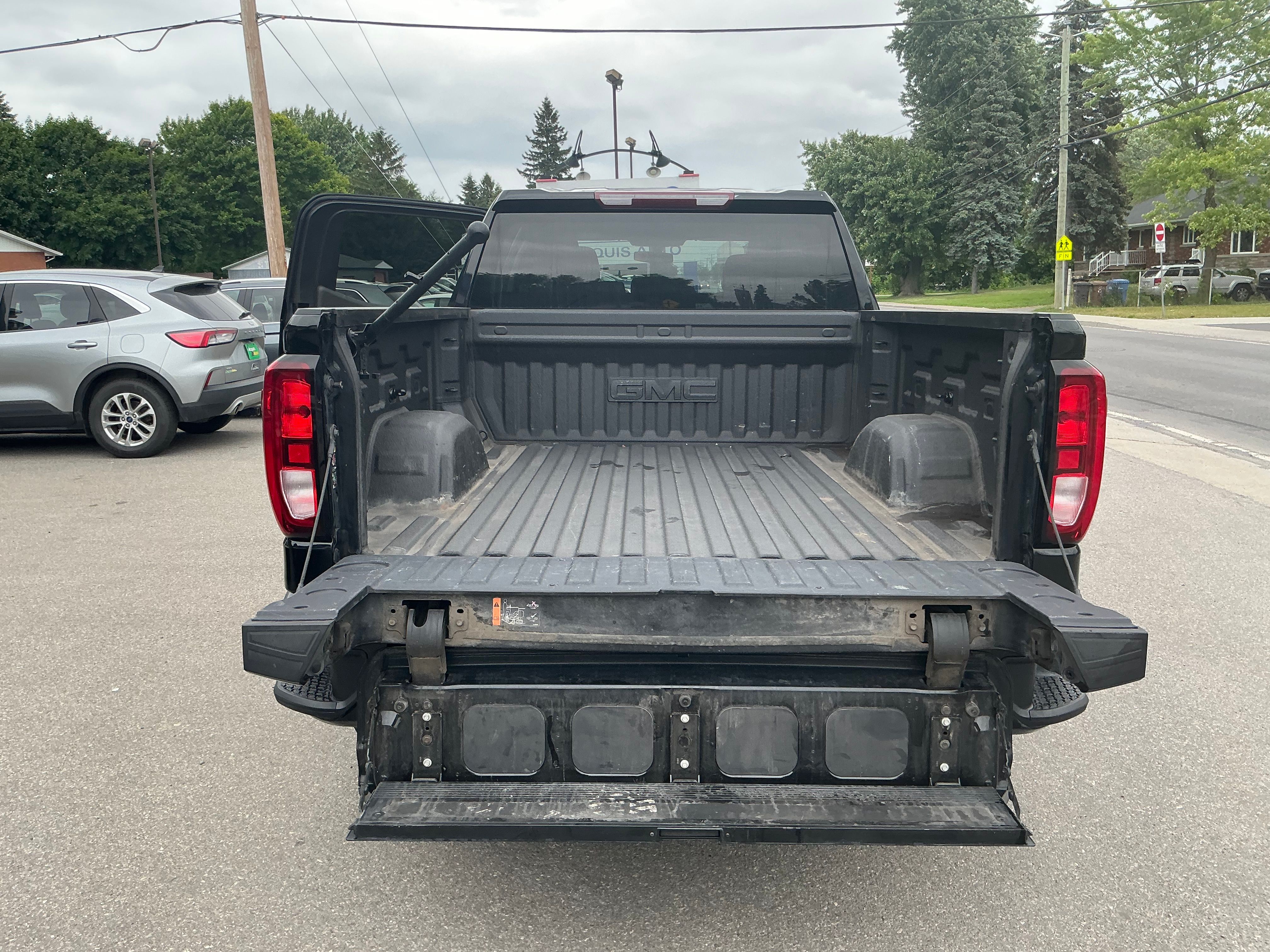 GMC Sierra 1500 V (GMTT1XX, facelift 2022) Crew C 2022 - Image 7