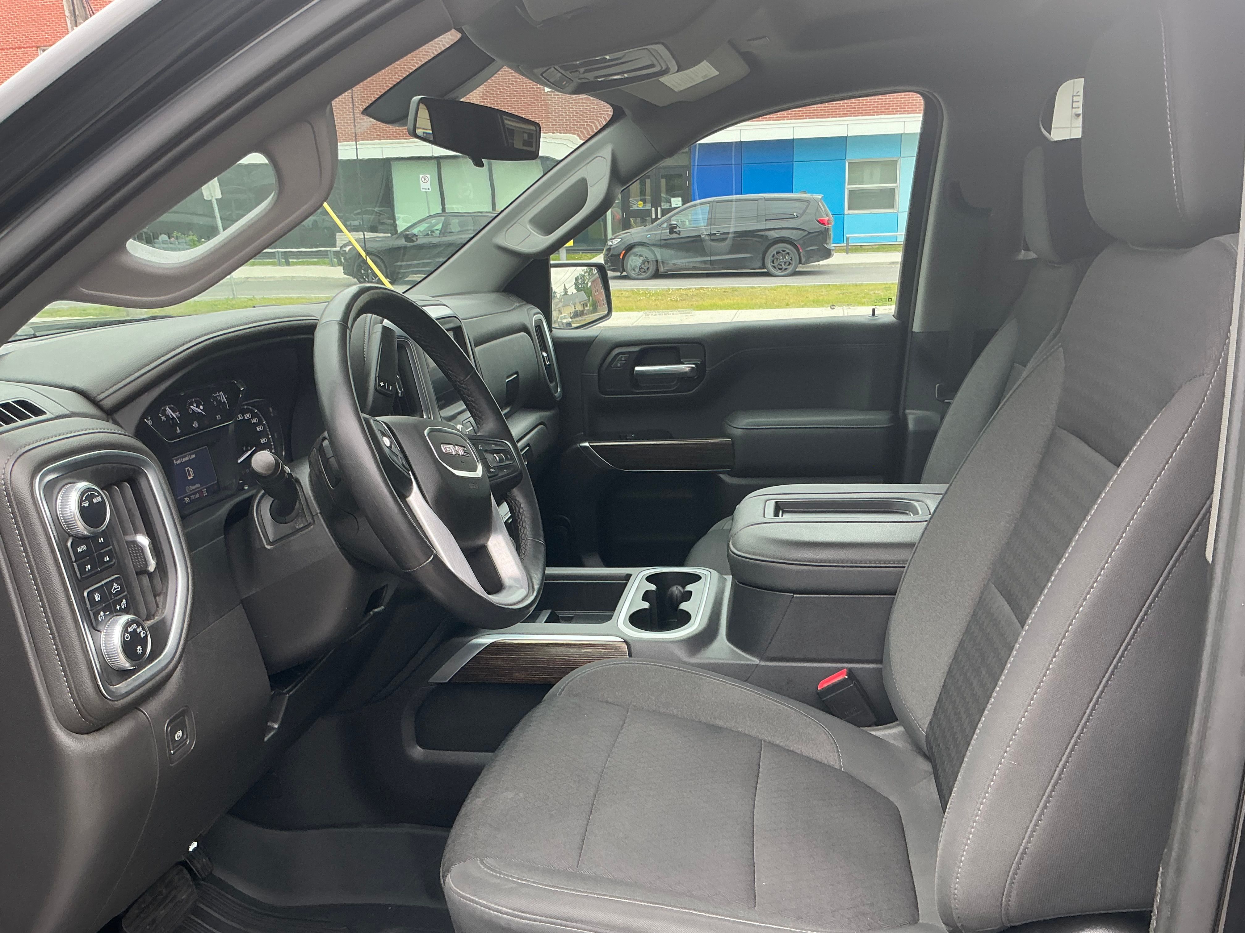 GMC Sierra 1500 V (GMTT1XX, facelift 2022) Crew C 2022 - Image 13