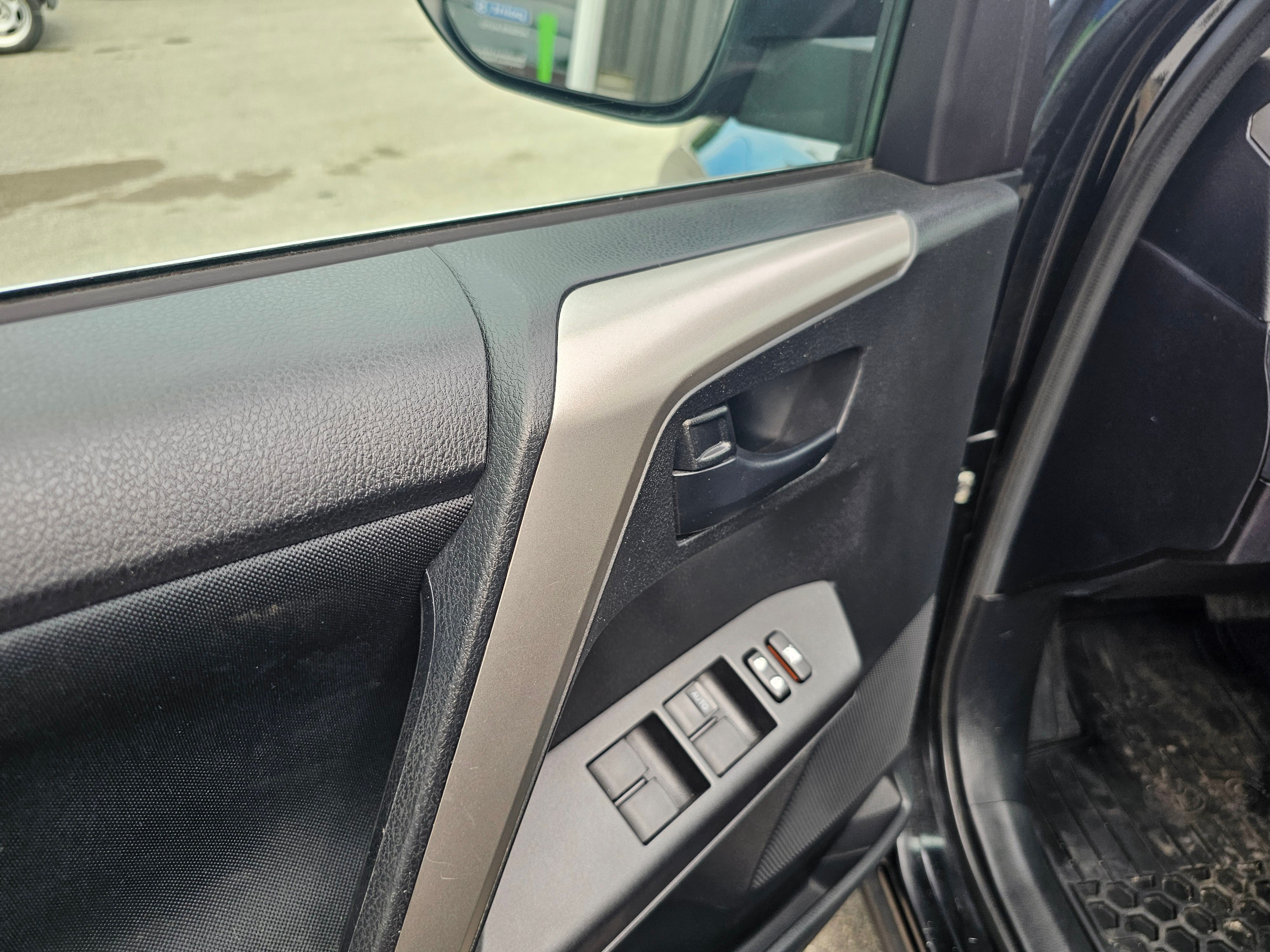 TOYOTA RAV4 2018 - Image 6