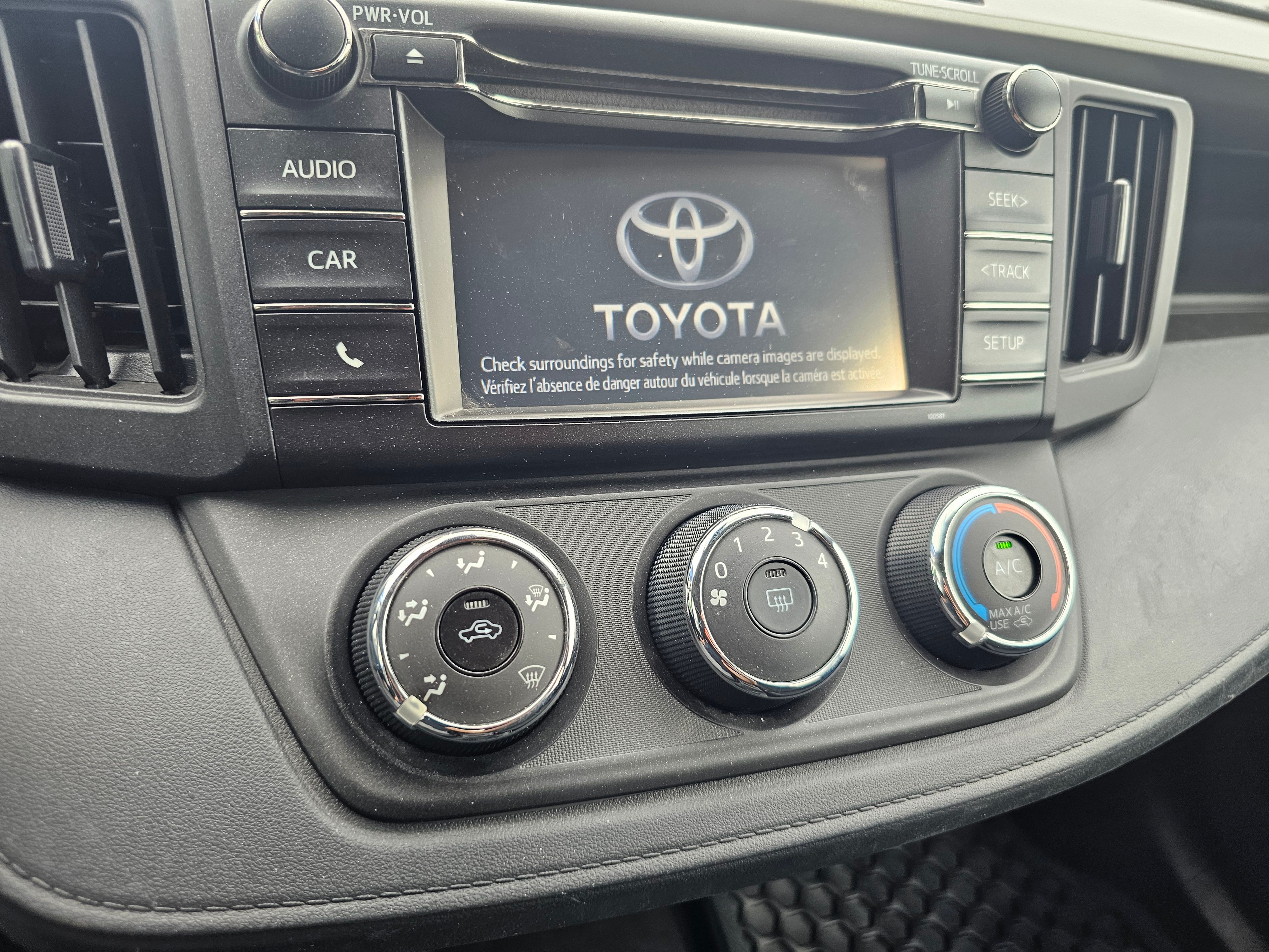 TOYOTA RAV4 2018 - Image 9