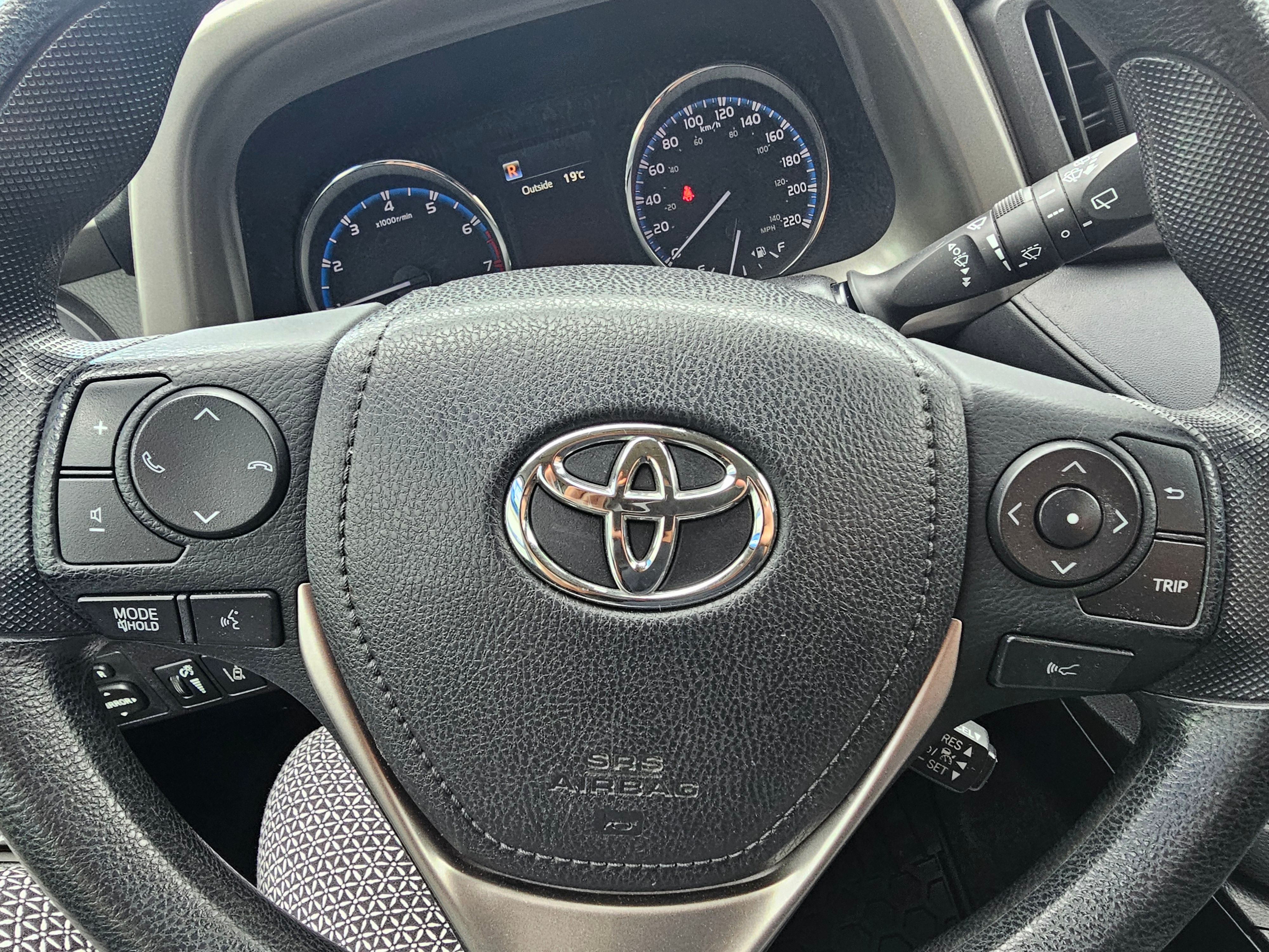 TOYOTA RAV4 2018 - Image 13