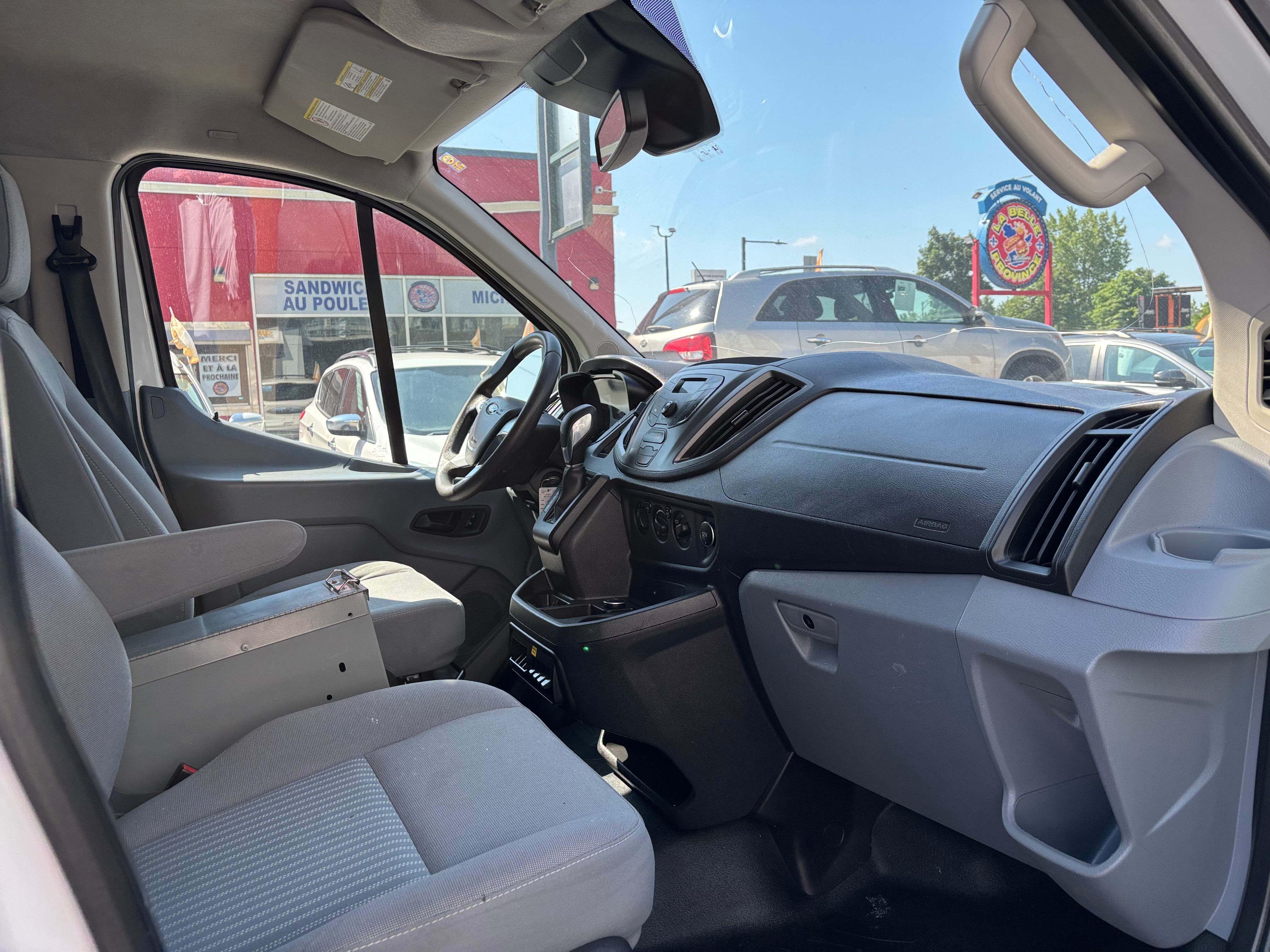 Ford Transit Van 2018 - Image 13
