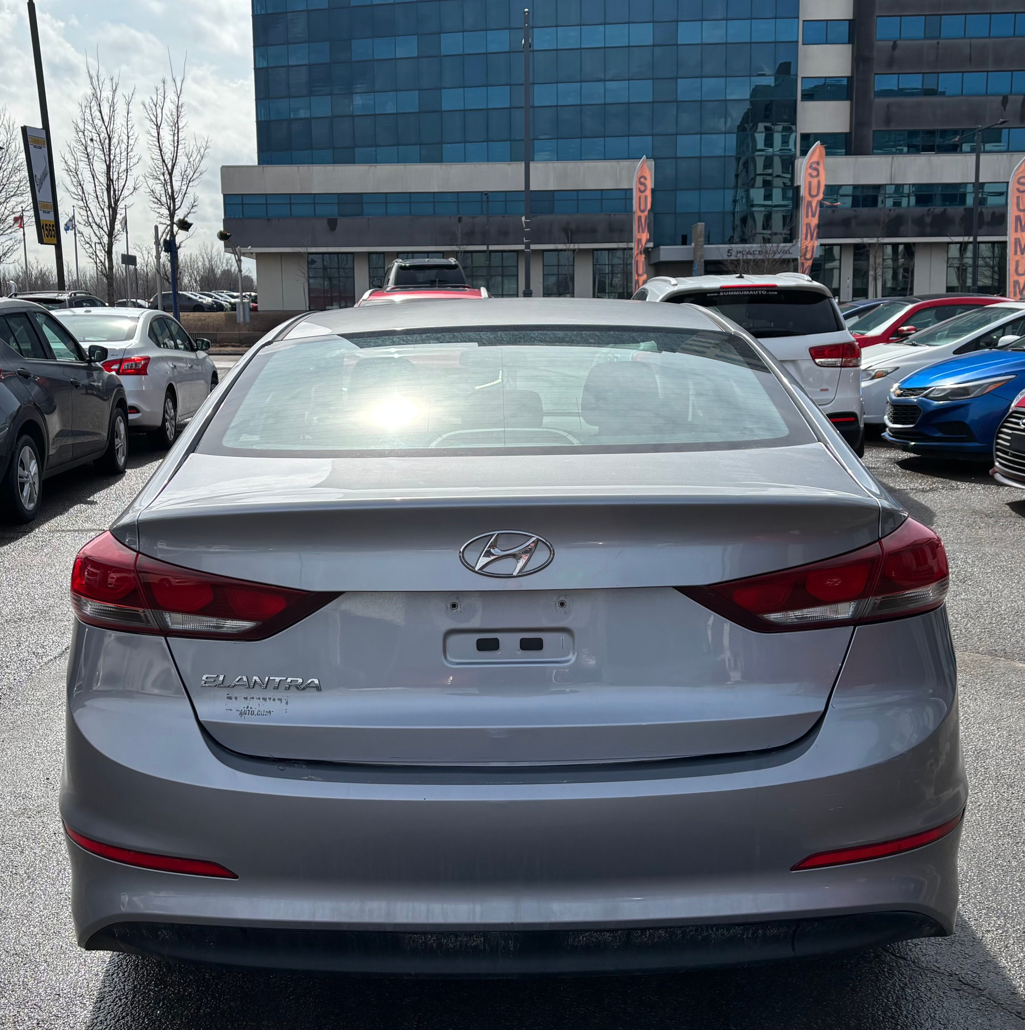 Hyundai Elantra Sedan 2017 - Image 5