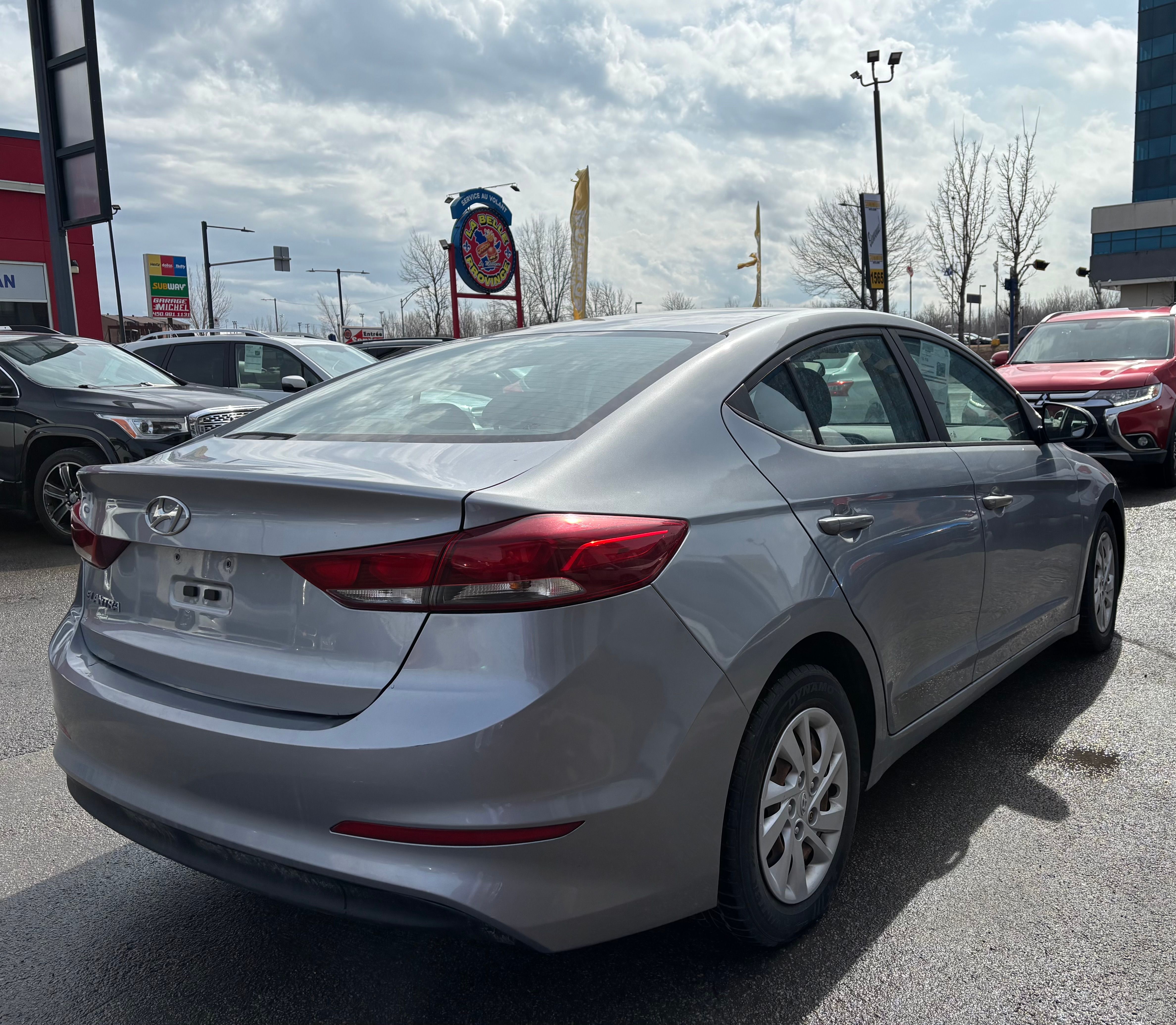 Hyundai Elantra Sedan 2017 - Image 6
