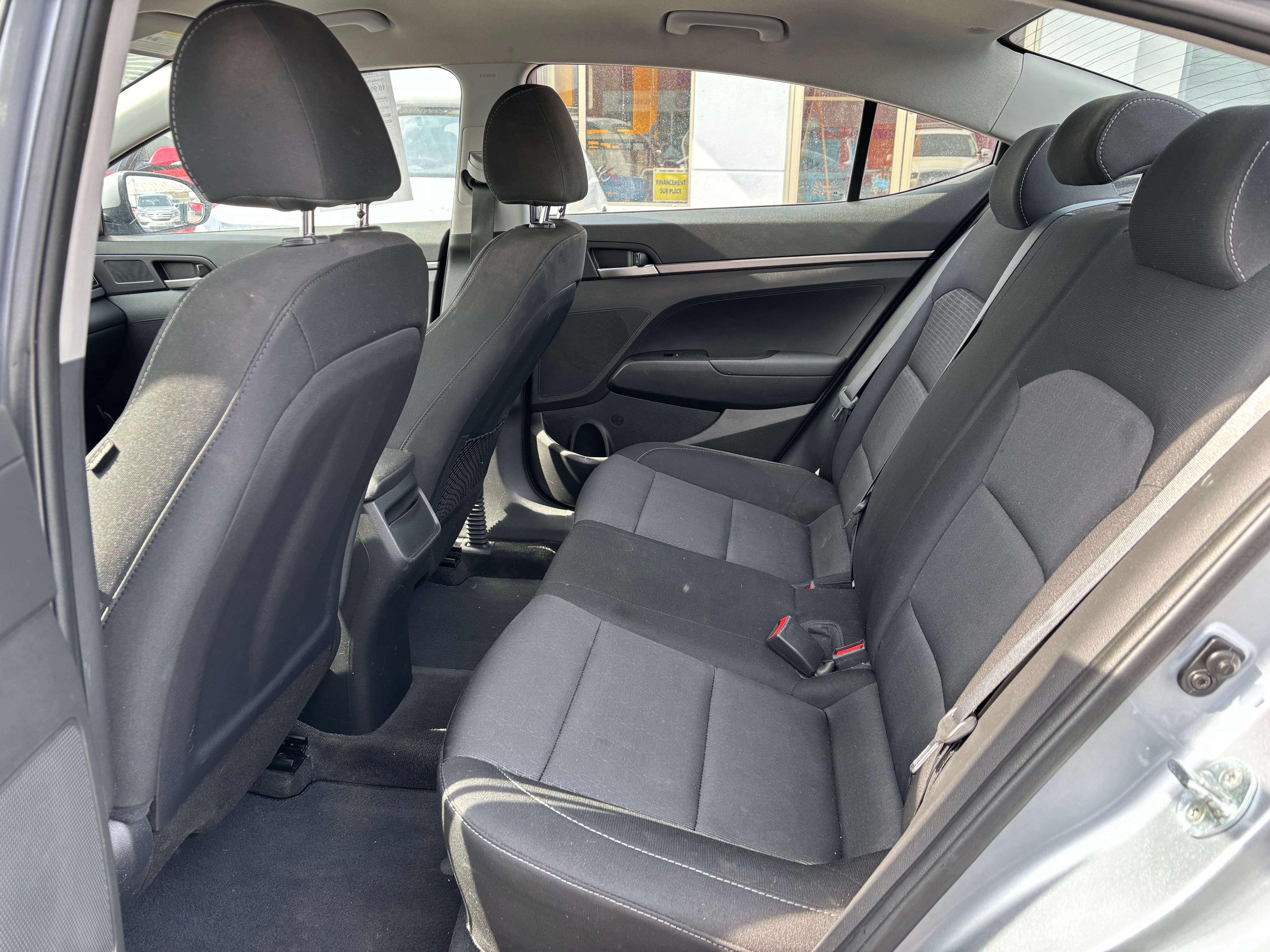 Hyundai Elantra Sedan 2017 - Image 17