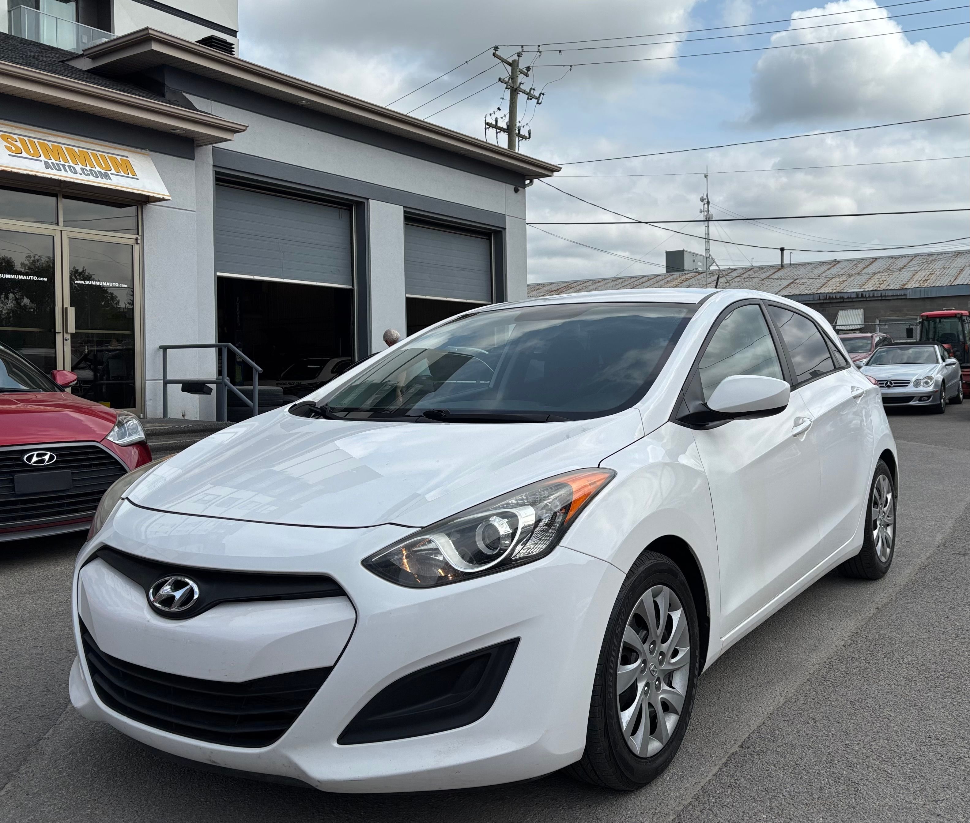 Hyundai Elantra GT 2013 - Image 1