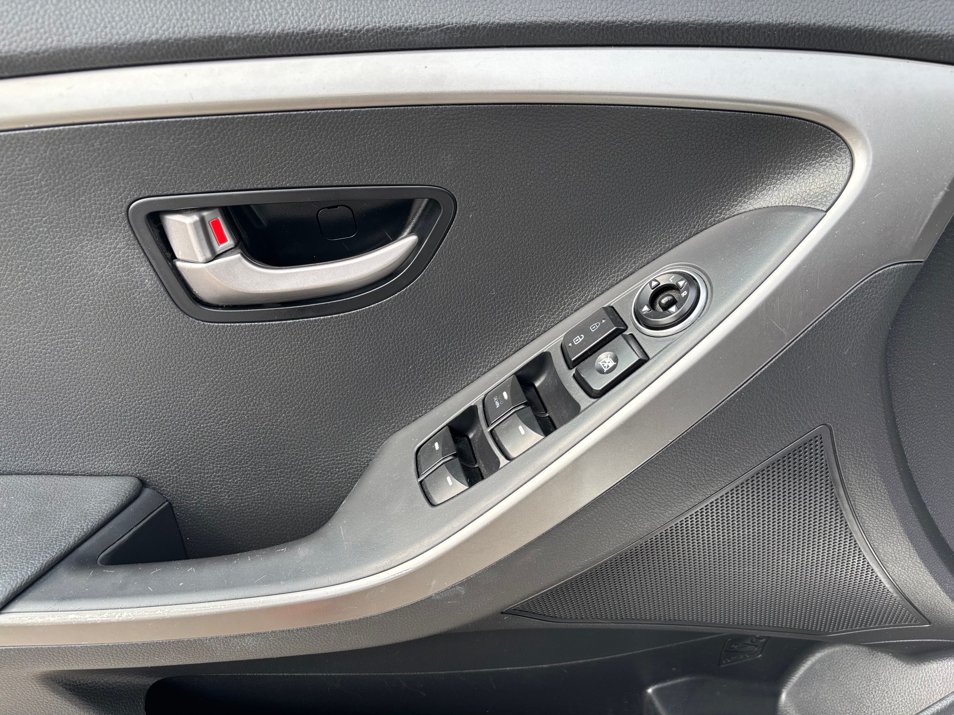Hyundai Elantra GT 2013 - Image 11