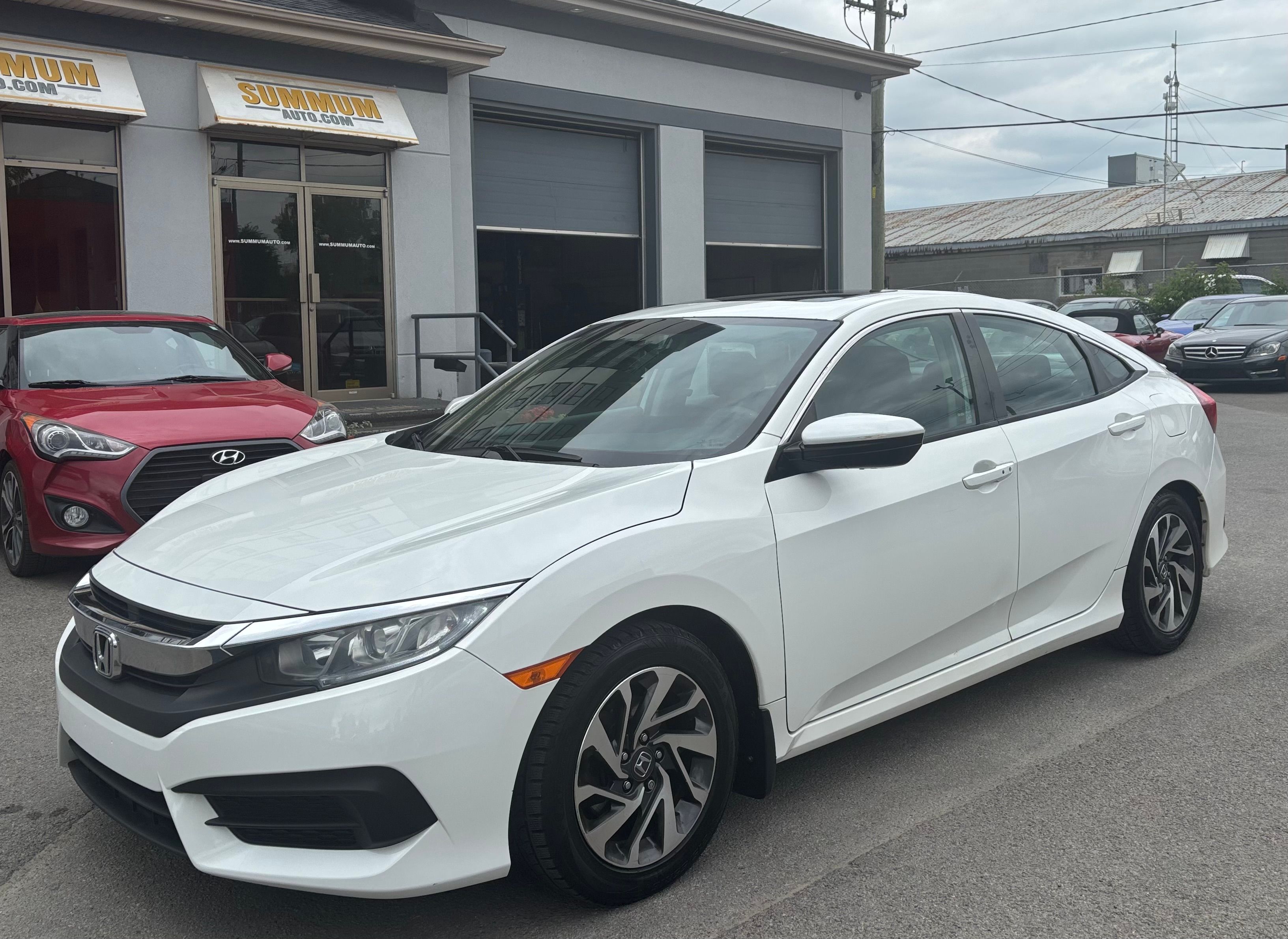 Honda Civic 2016 - Image 2