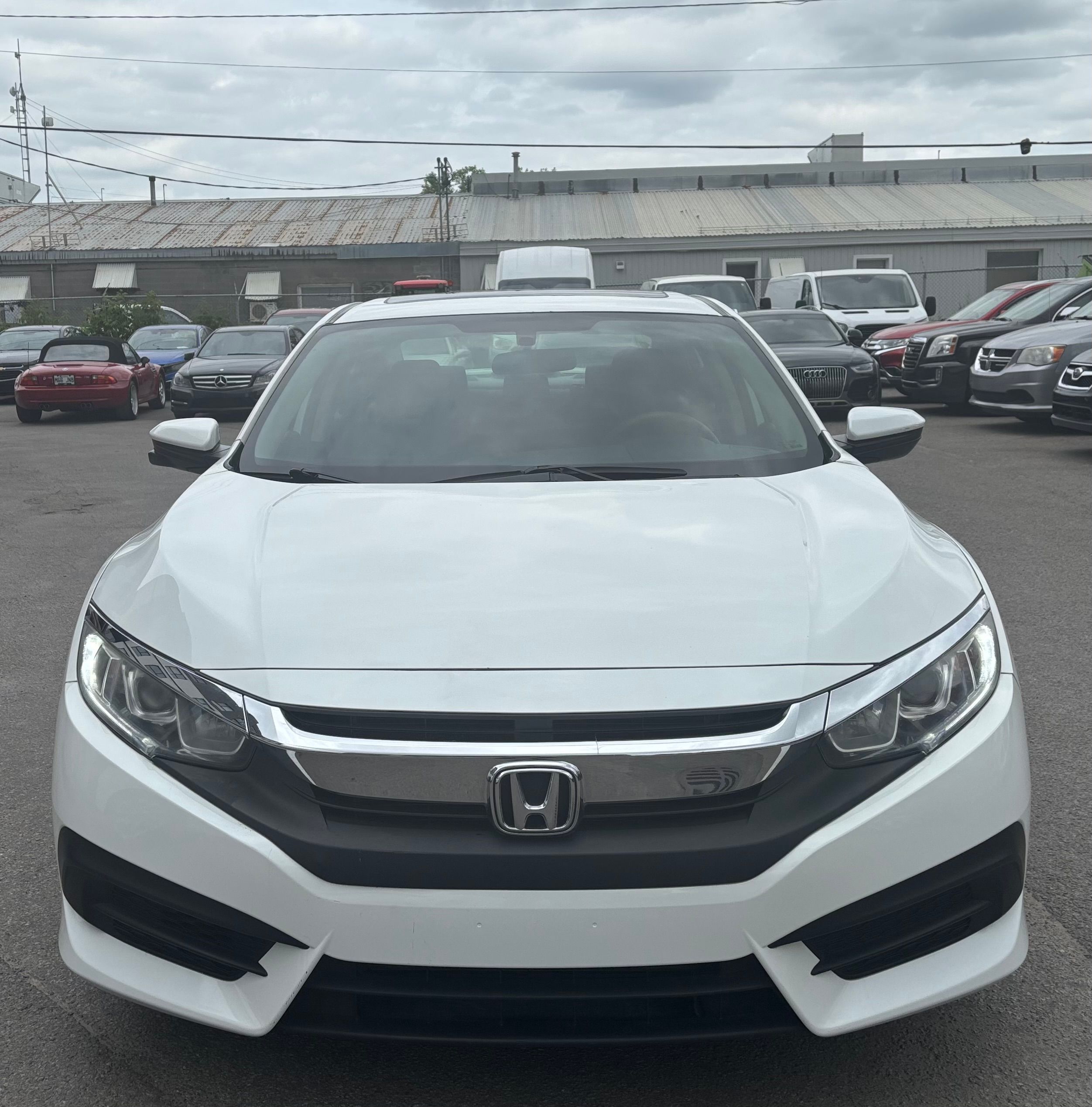 Honda Civic 2016 - Image 9