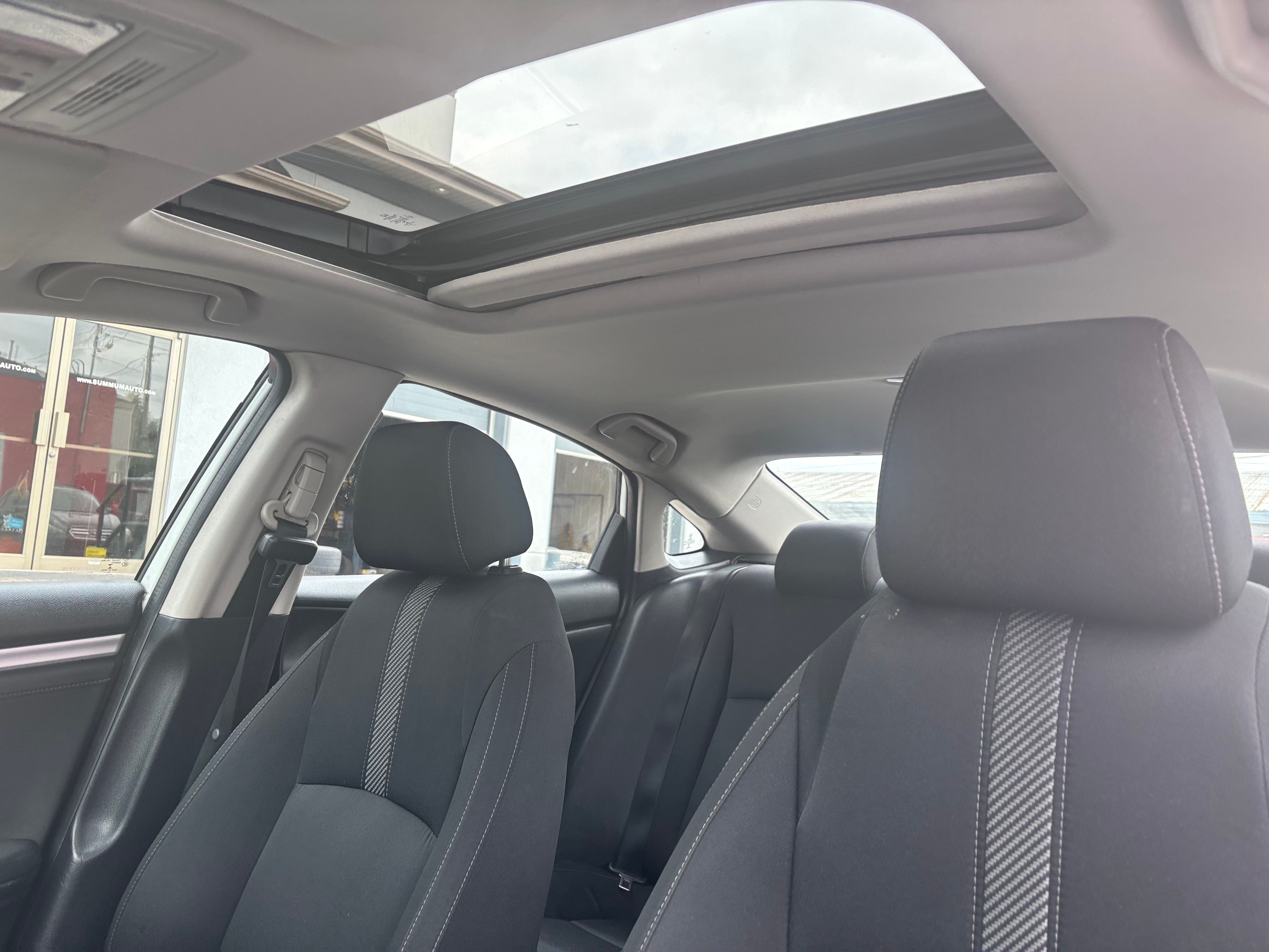 Honda Civic 2016 - Image 13