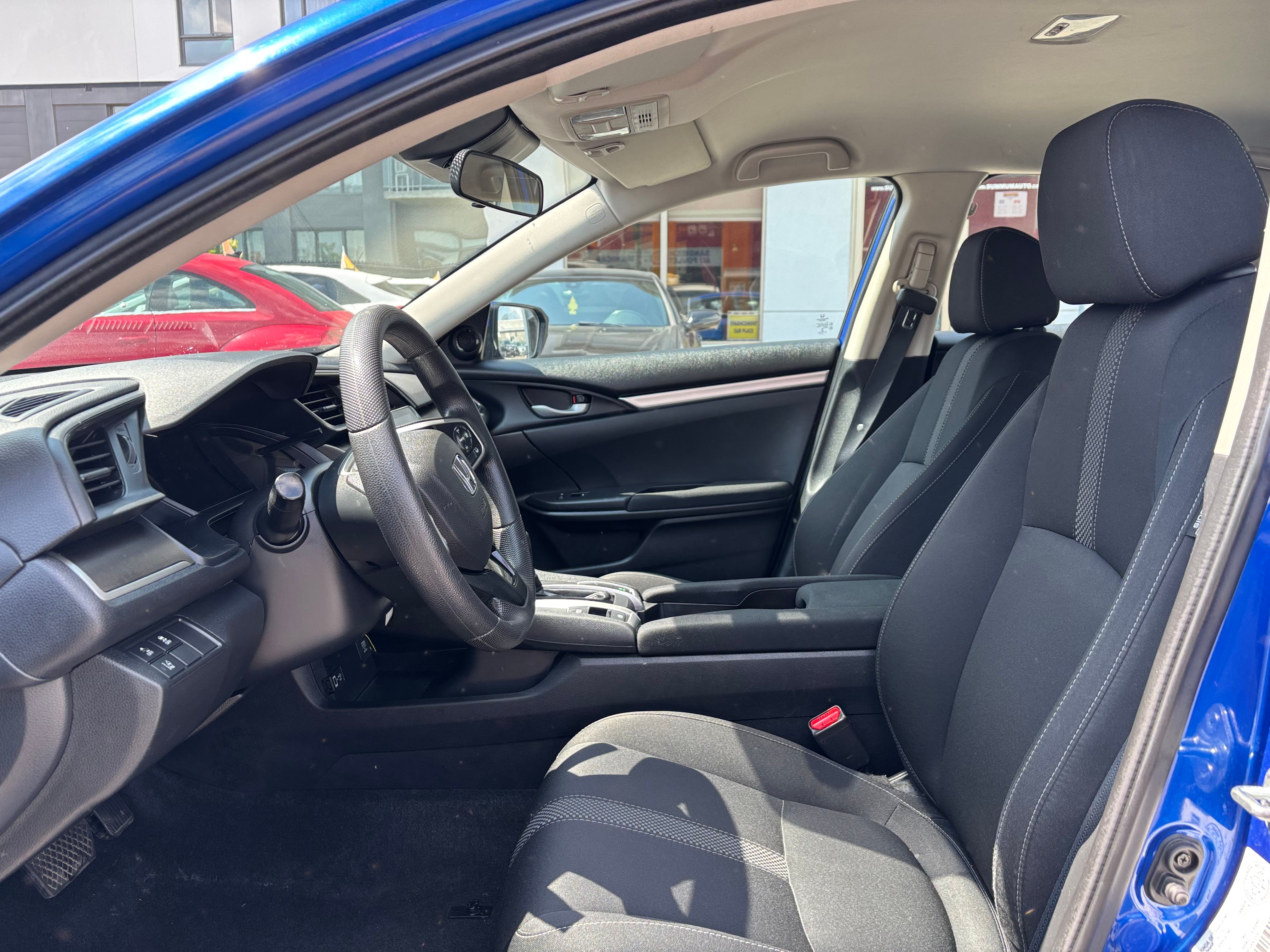 Honda Civic 2019 - Image 12