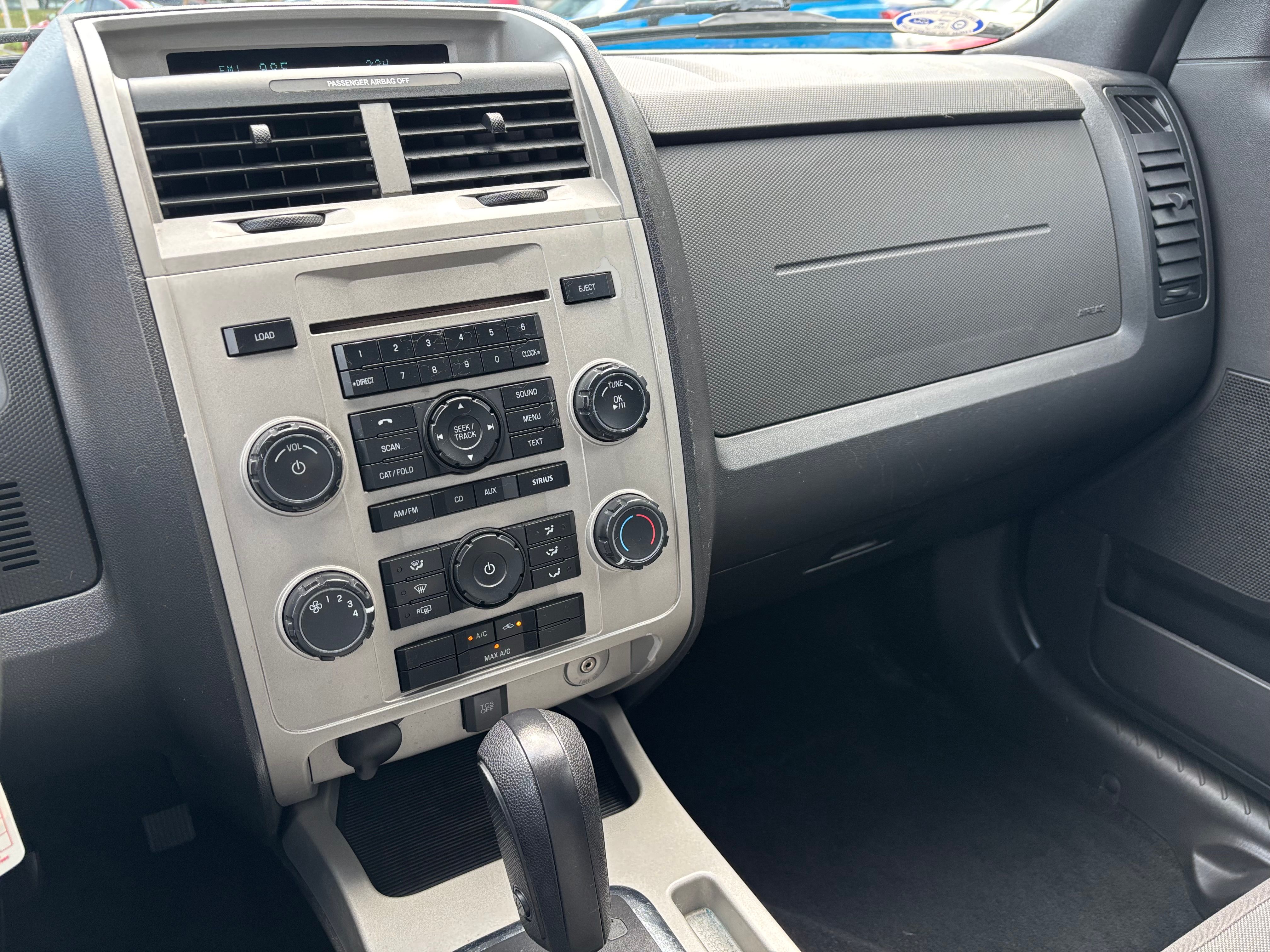 Ford Escape 2011 - Image 15