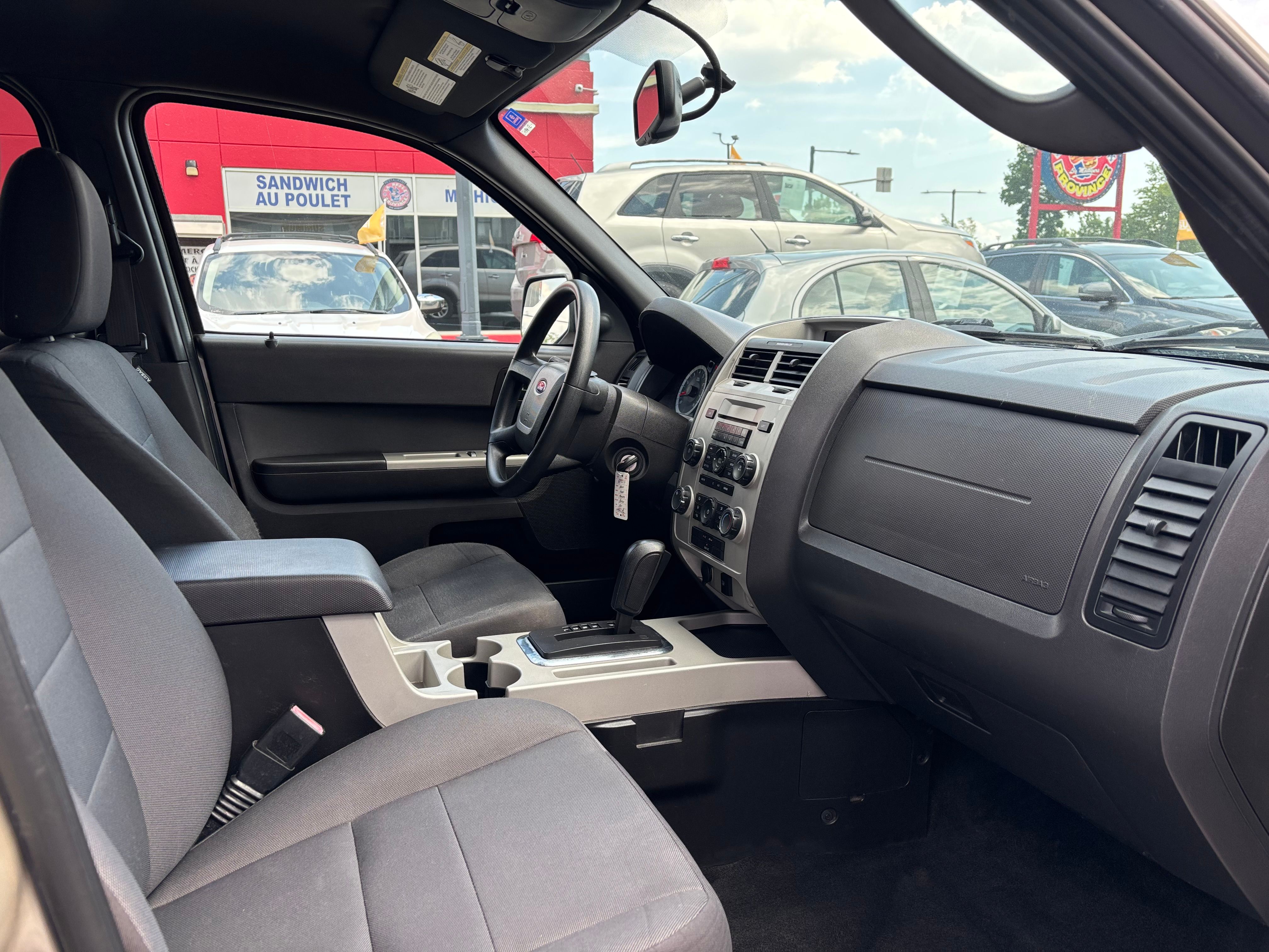 Ford Escape 2011 - Image 16