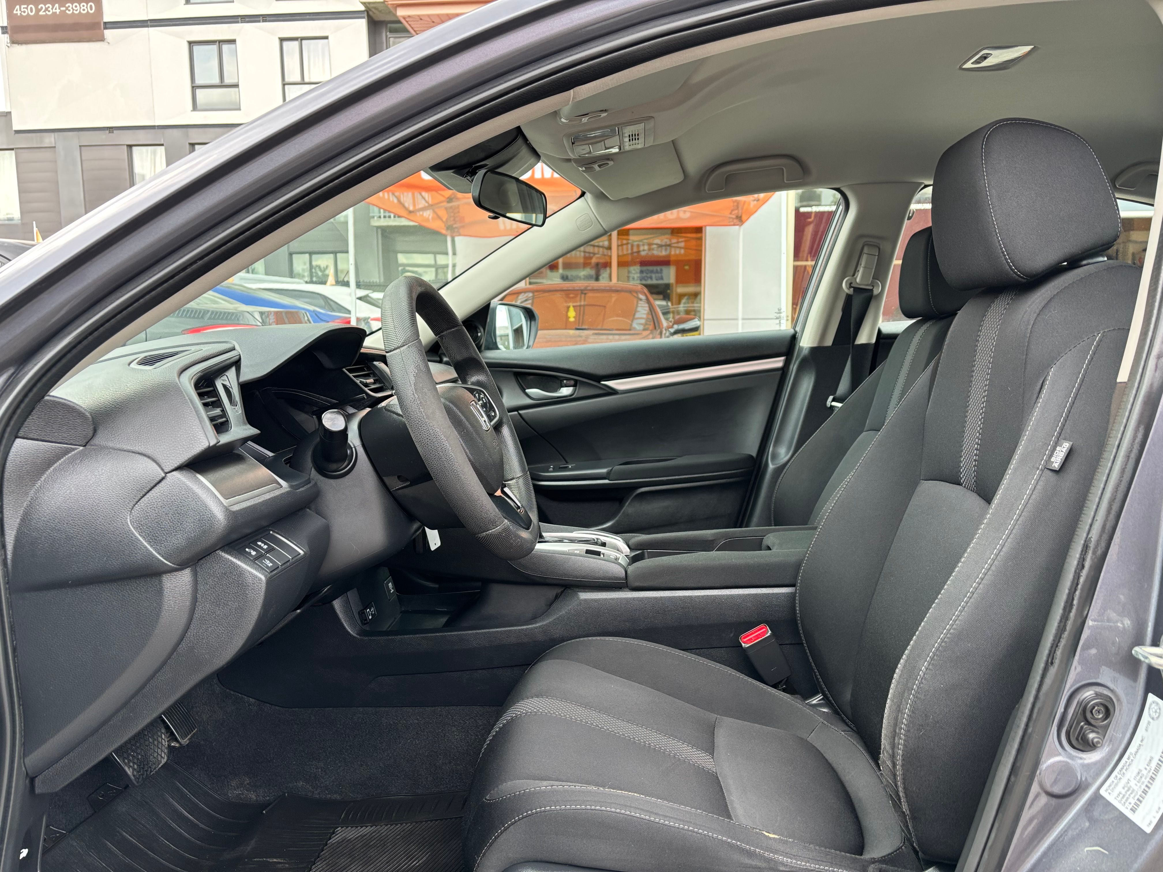 Honda Civic 2020 - Image 13