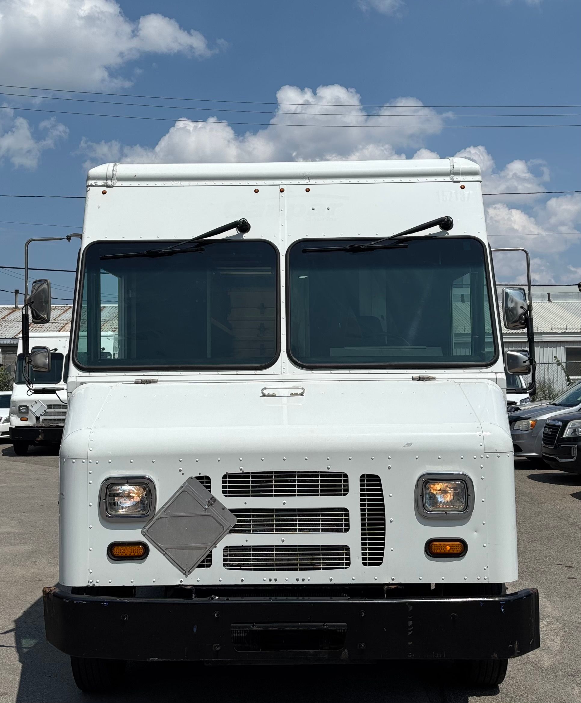 Ford Stripped Chassis 2016 - Image 3