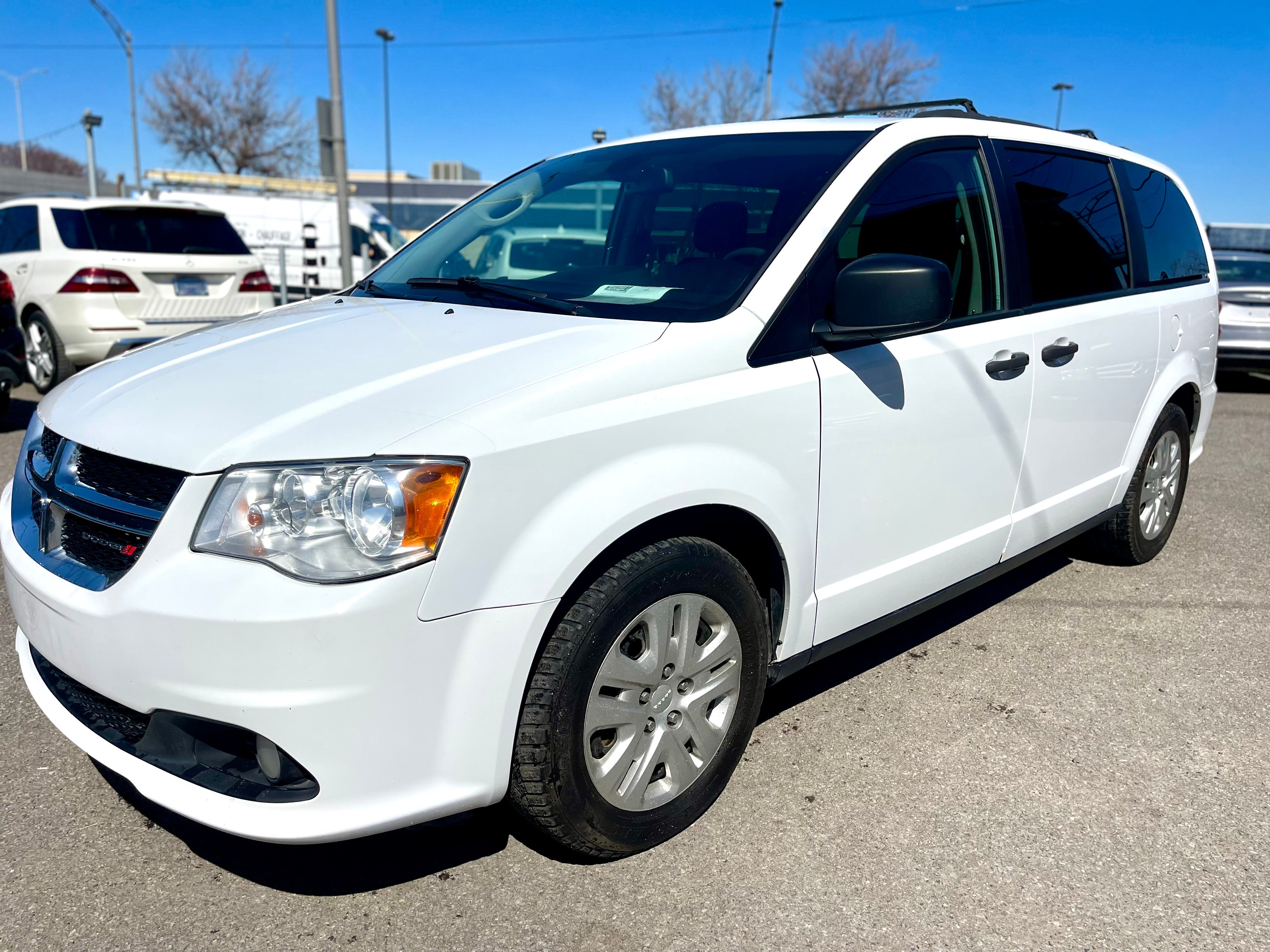 Dodge Grand Caravan 2020 - Image 1