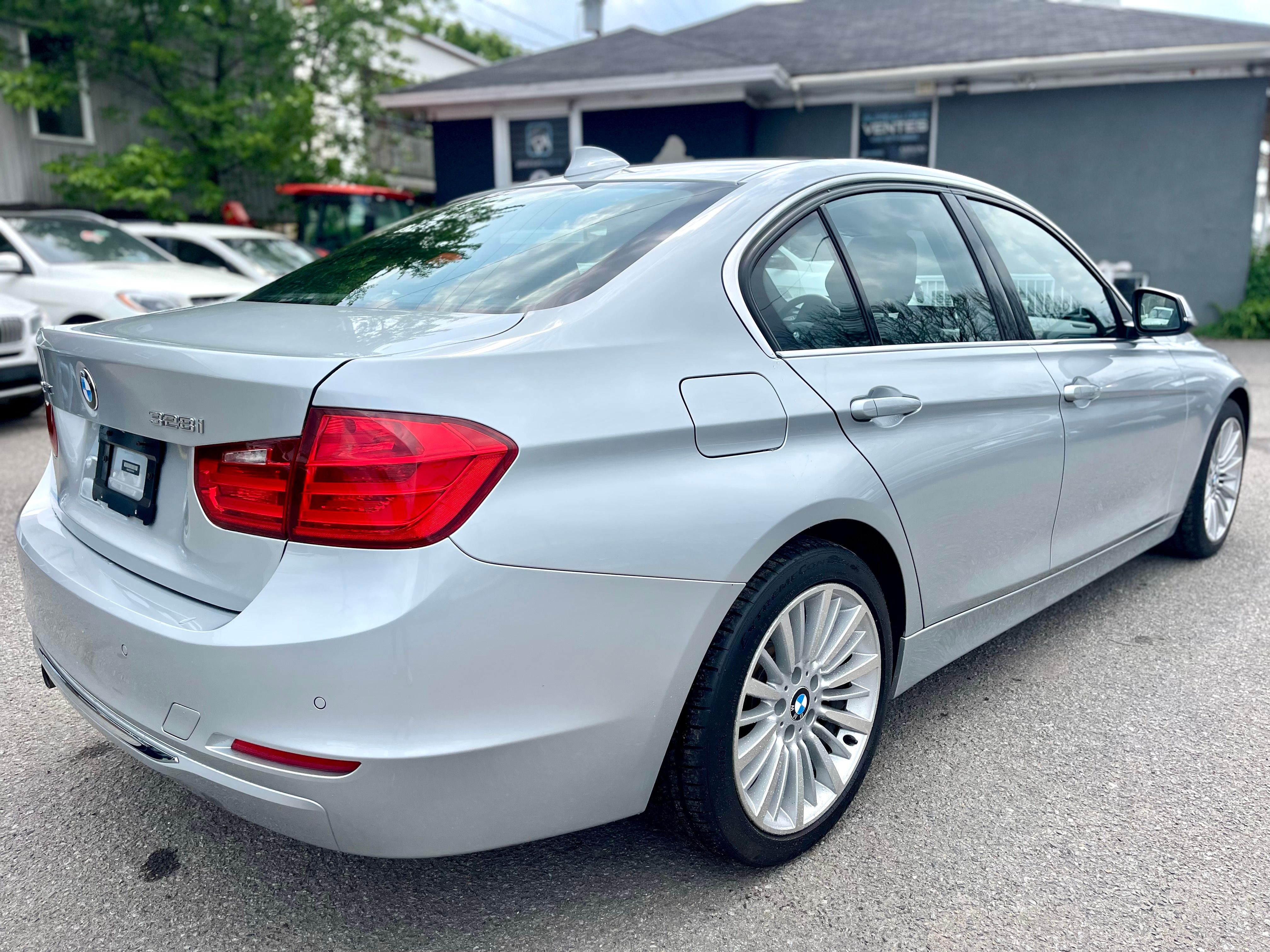 BMW 3-Series 2015 - Image 7