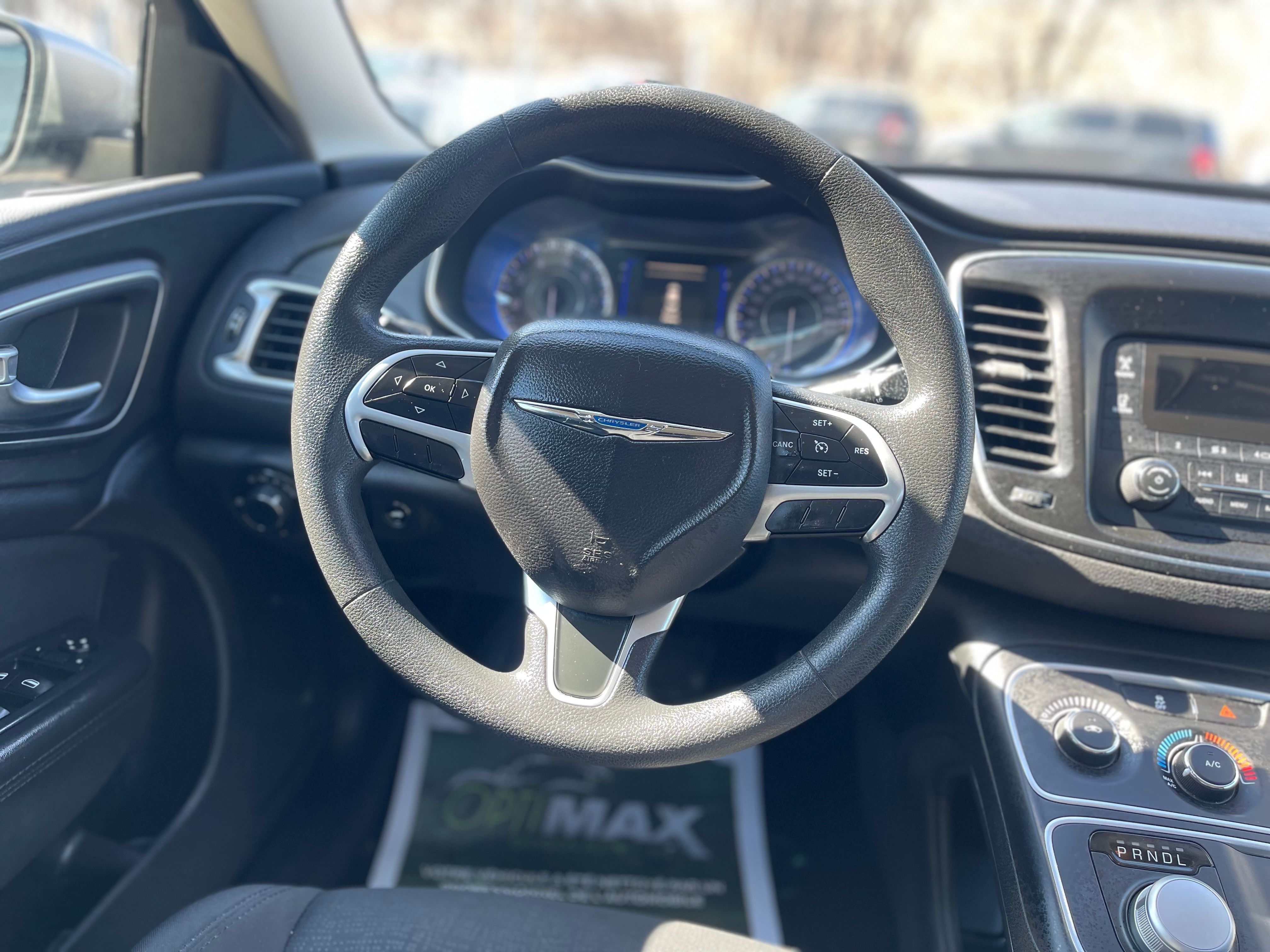 Chrysler 200 2016 - Image 17