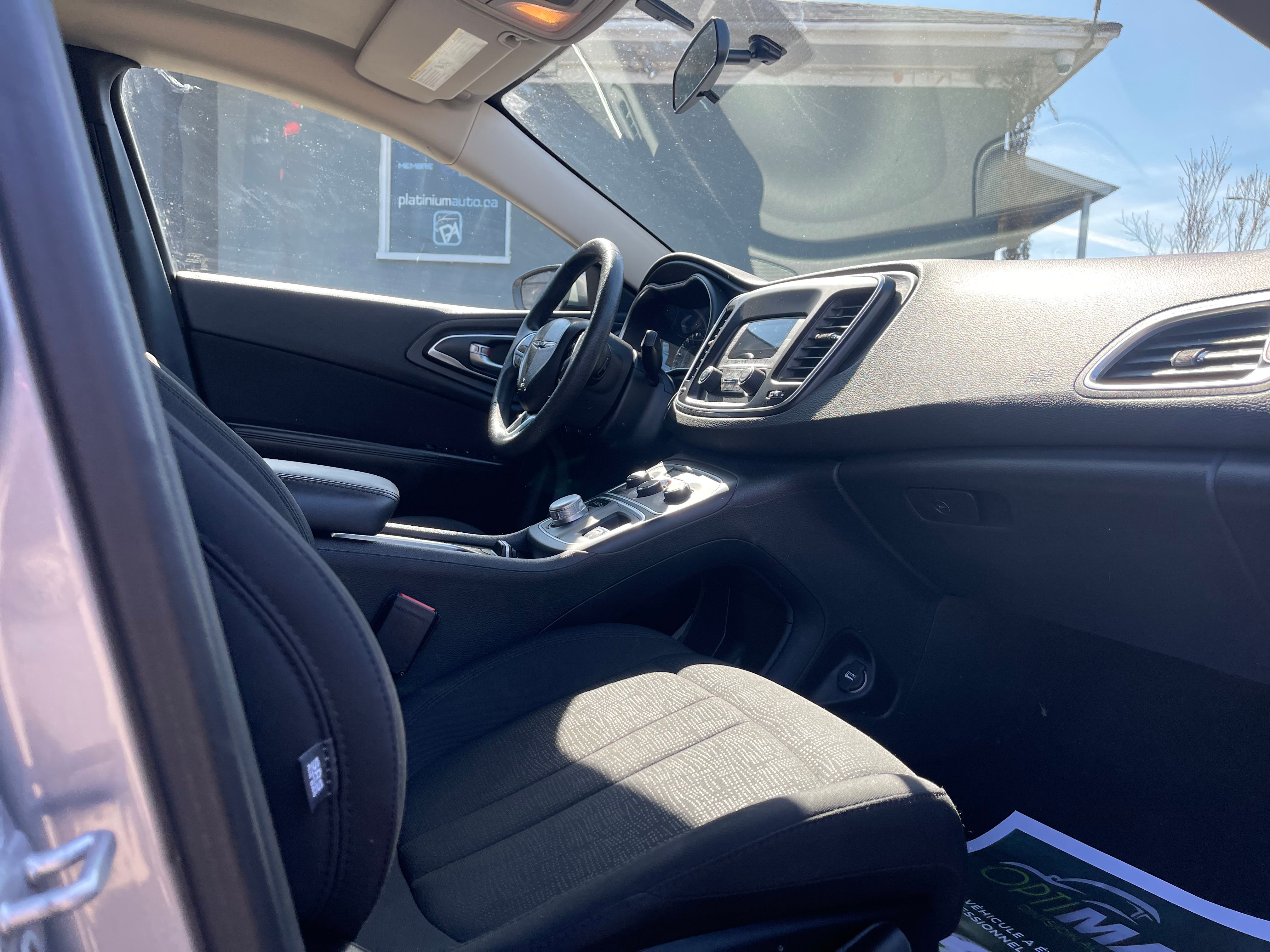 Chrysler 200 2016 - Image 20