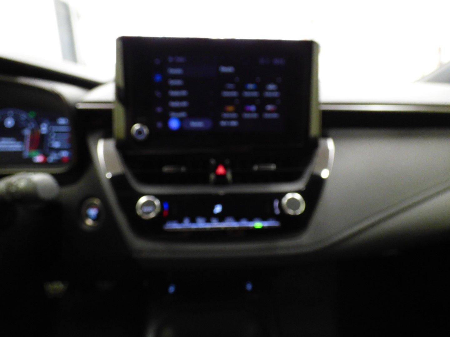 Toyota GR Corolla 2023 - Image 10