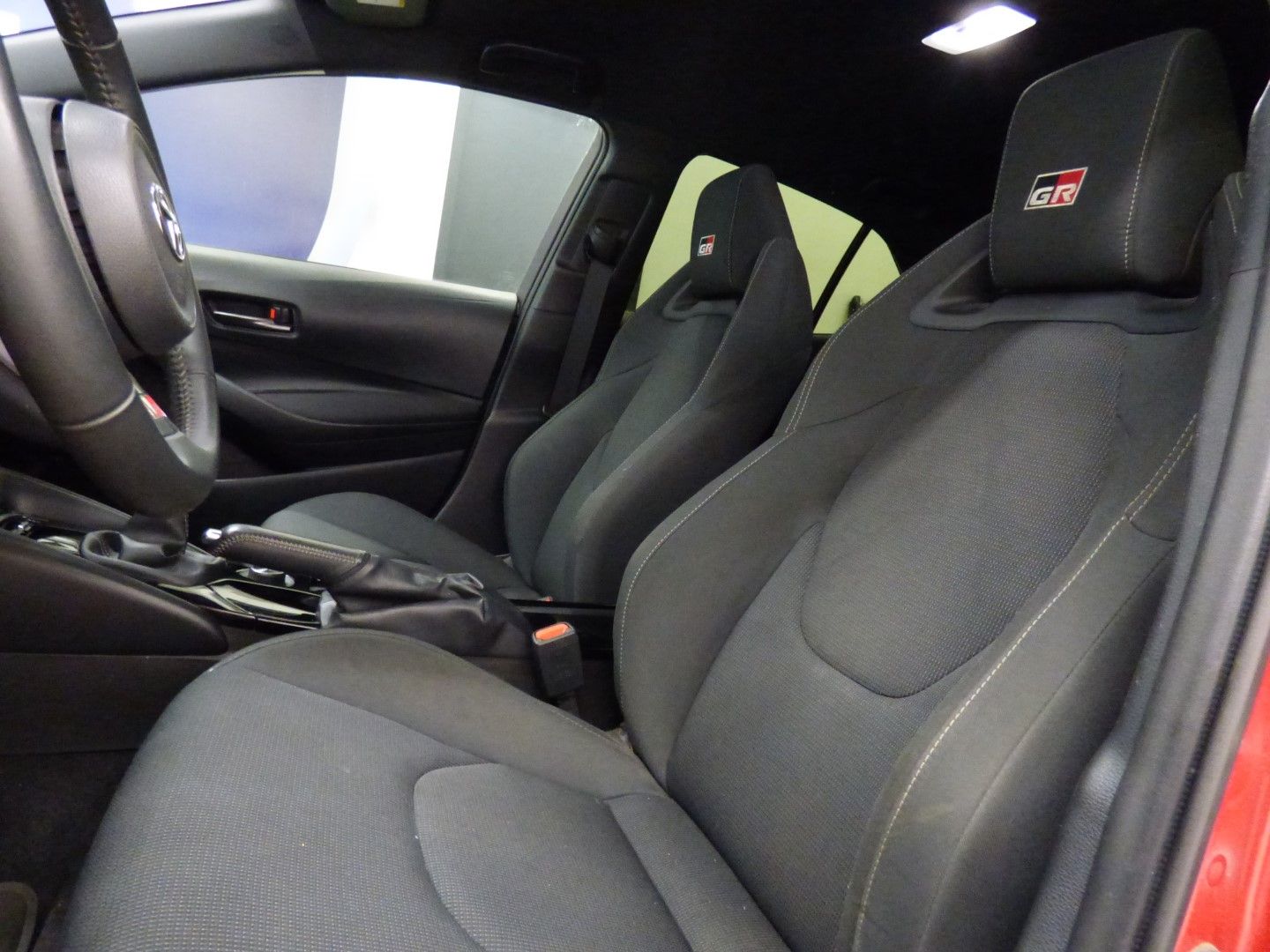 Toyota GR Corolla 2023 - Image 15