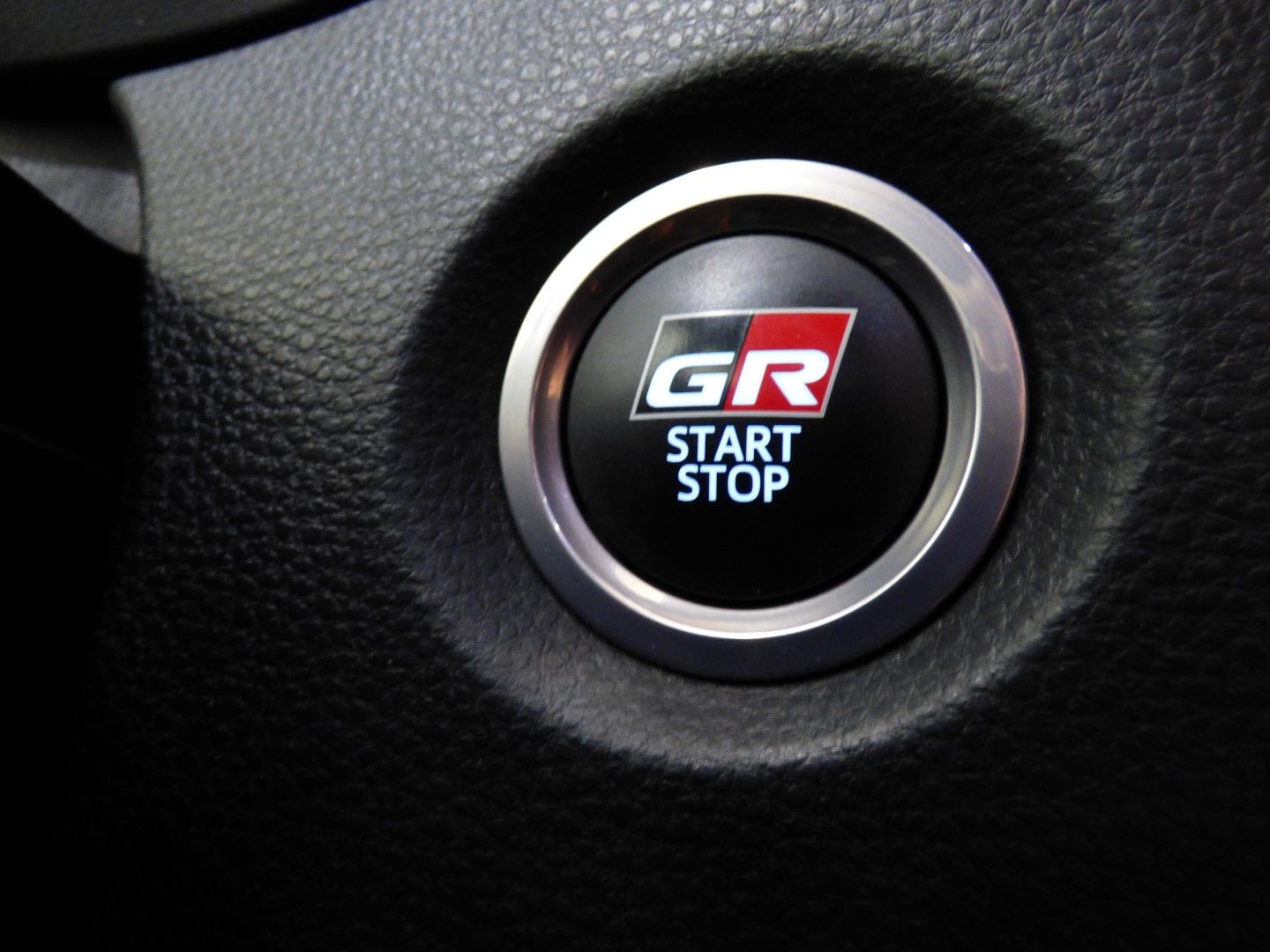 Toyota GR Corolla 2023 - Image 23