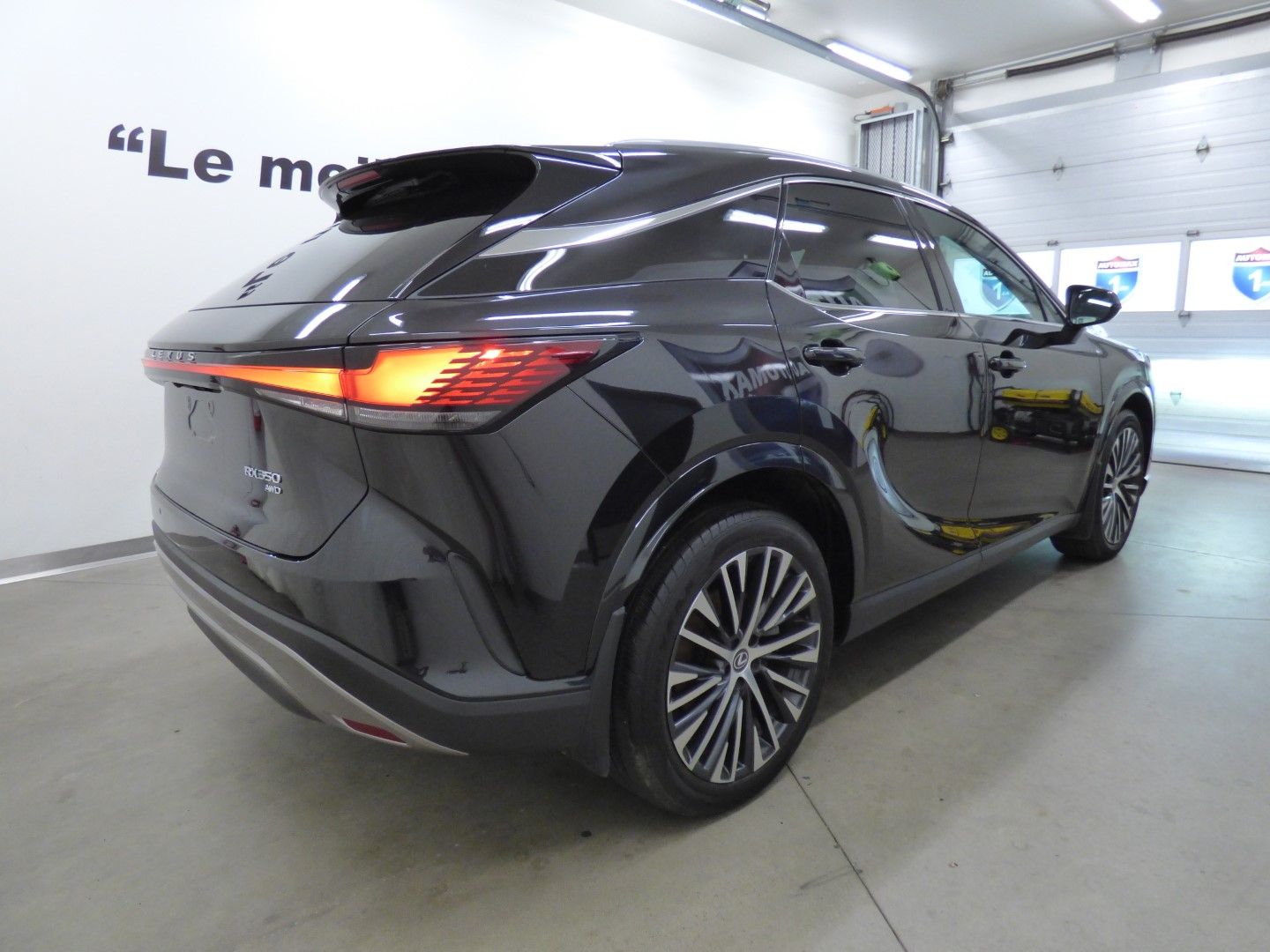 Lexus RX 350 2023 - Image 5