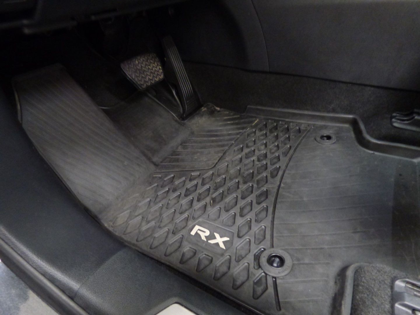 Lexus RX 350 2023 - Image 18