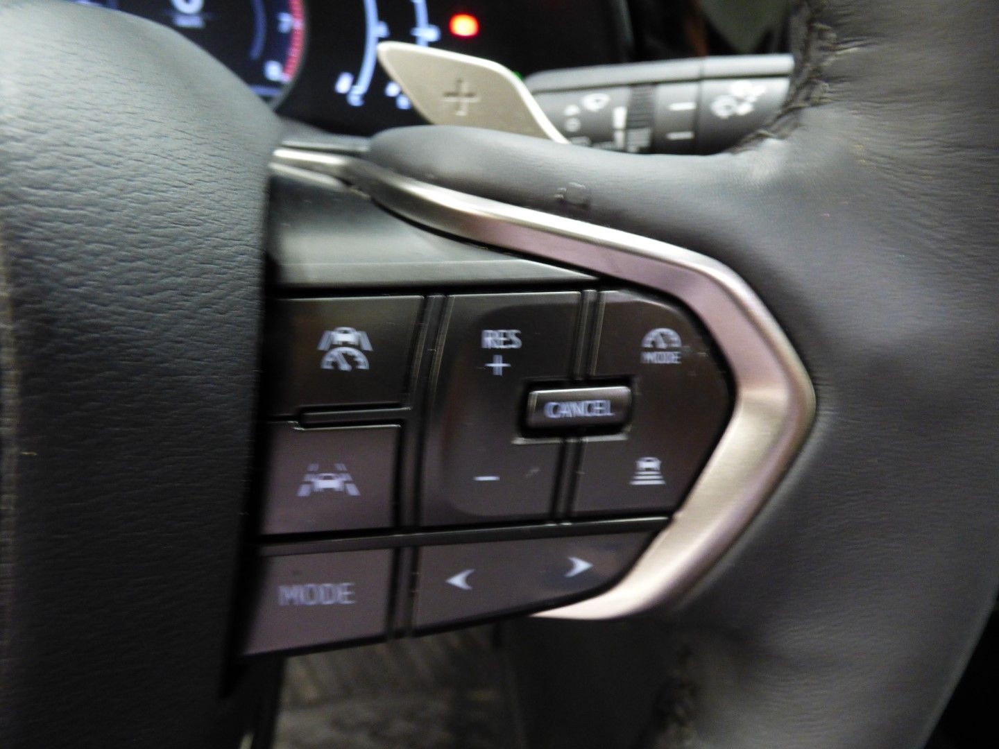Lexus RX 350 2023 - Image 21