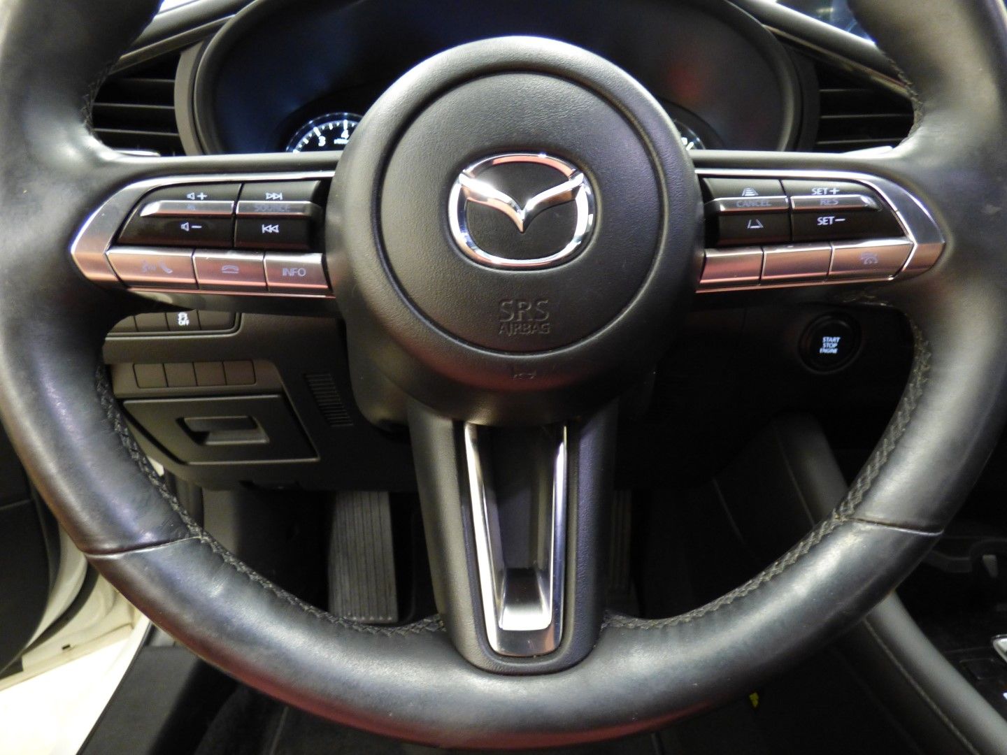 Mazda MAZDA3 2019 - Image 18
