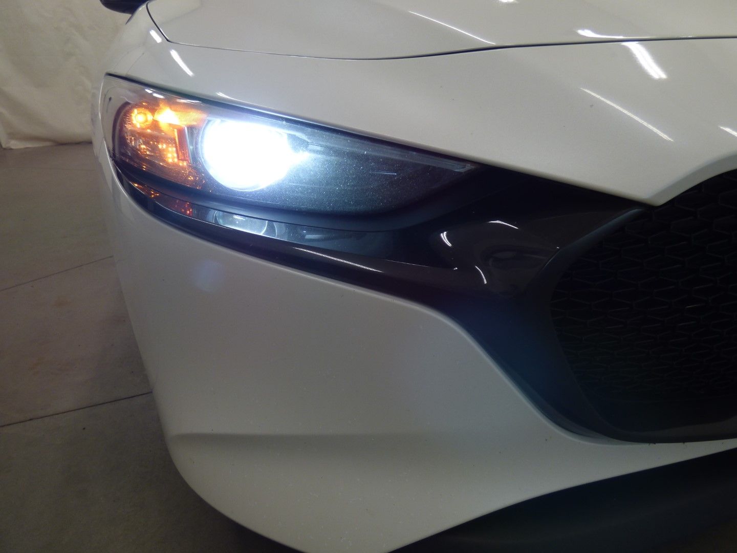 Mazda MAZDA3 2019 - Image 28