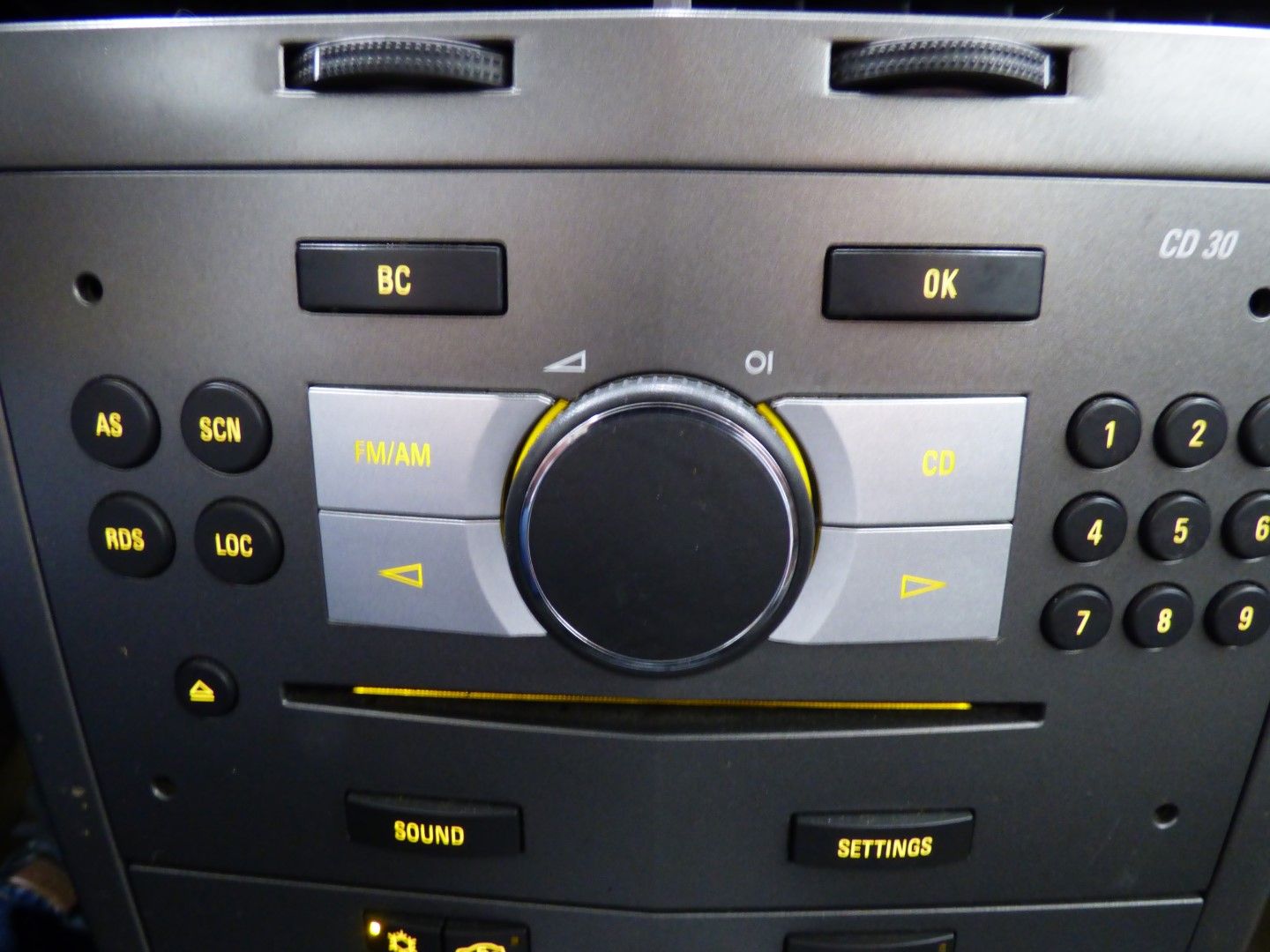 Saturn Astra 2008 - Image 12