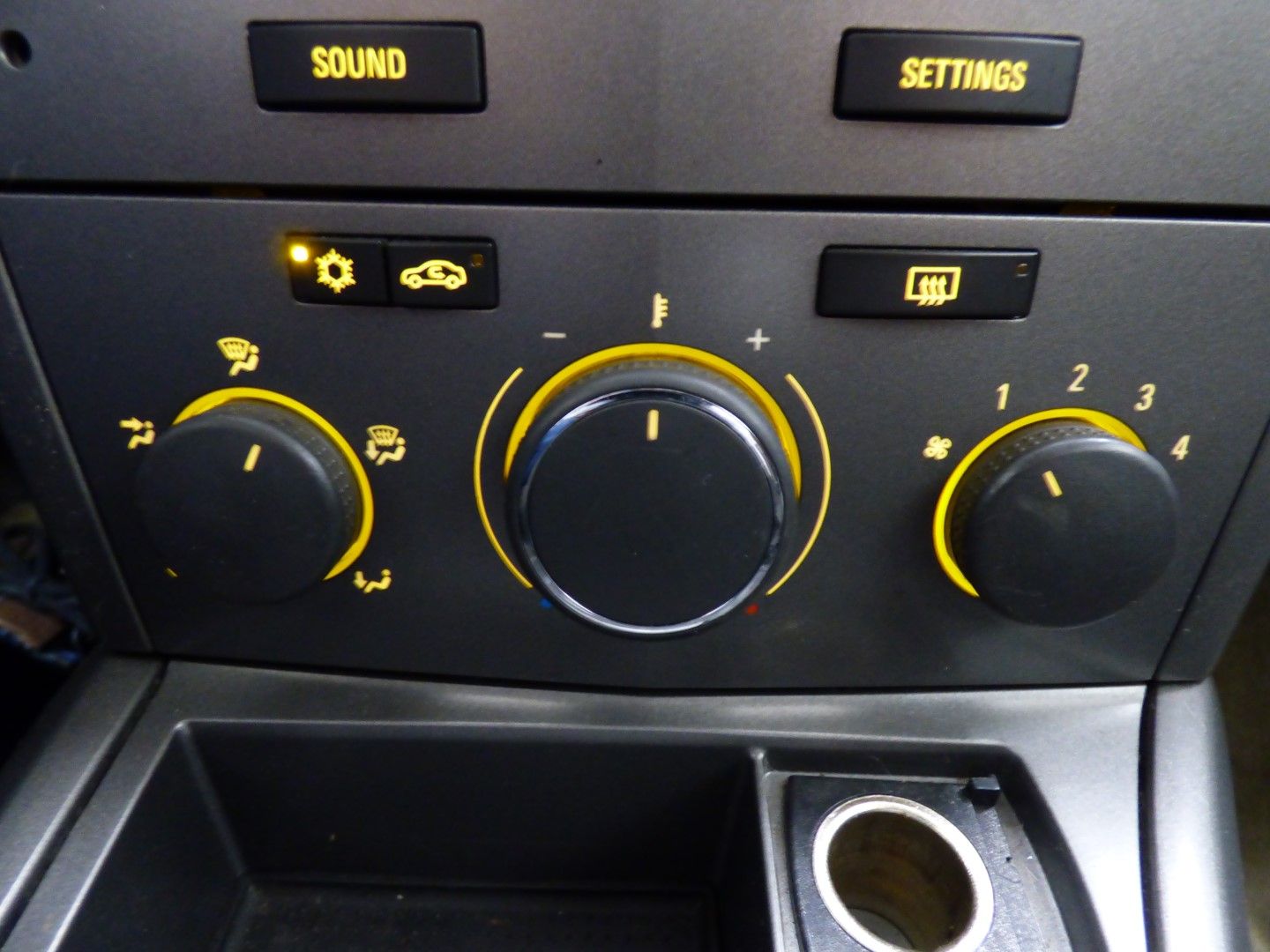Saturn Astra 2008 - Image 13