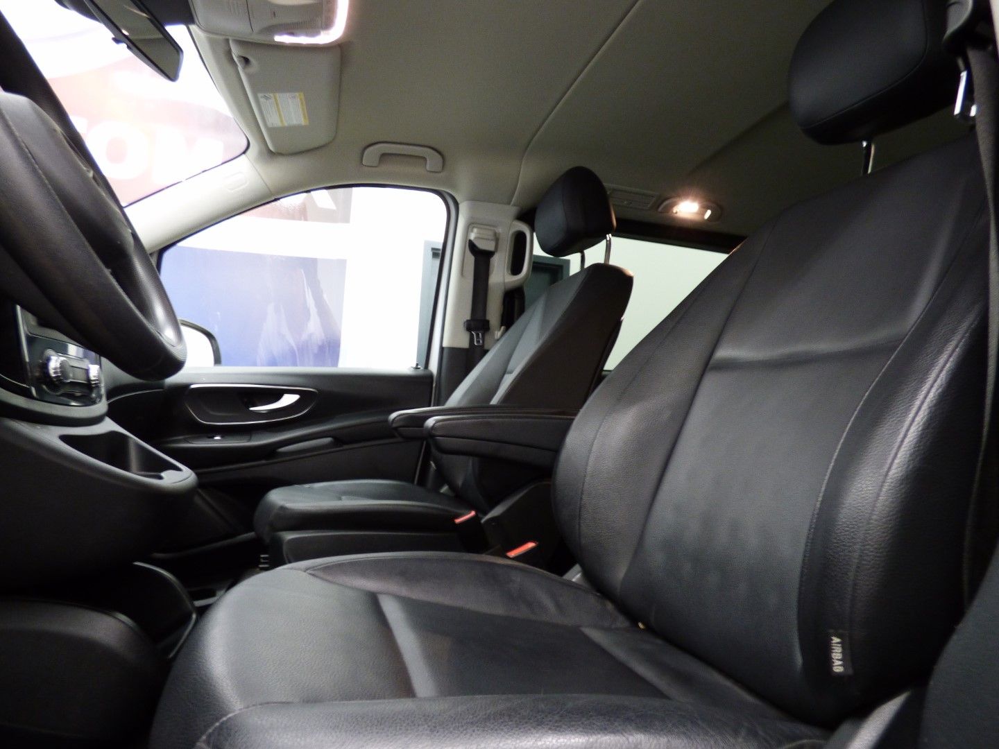 Mercedes-Benz Metris 2022 - Image 16