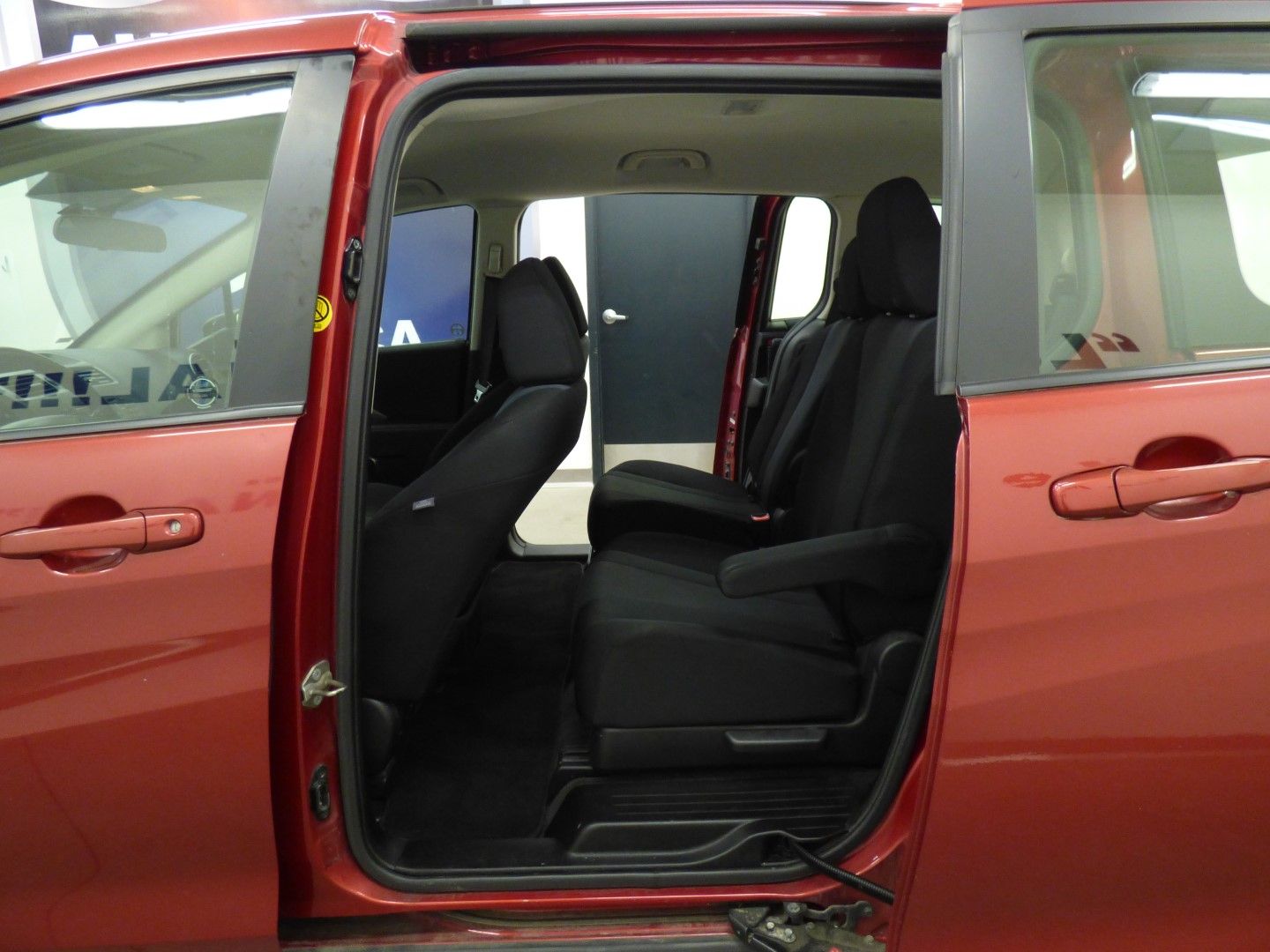 Mazda MAZDA5 2014 - Image 23