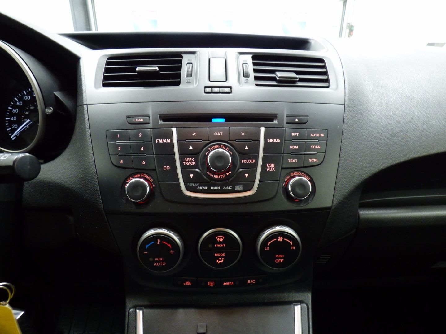 Mazda MAZDA5 2014 - Image 11