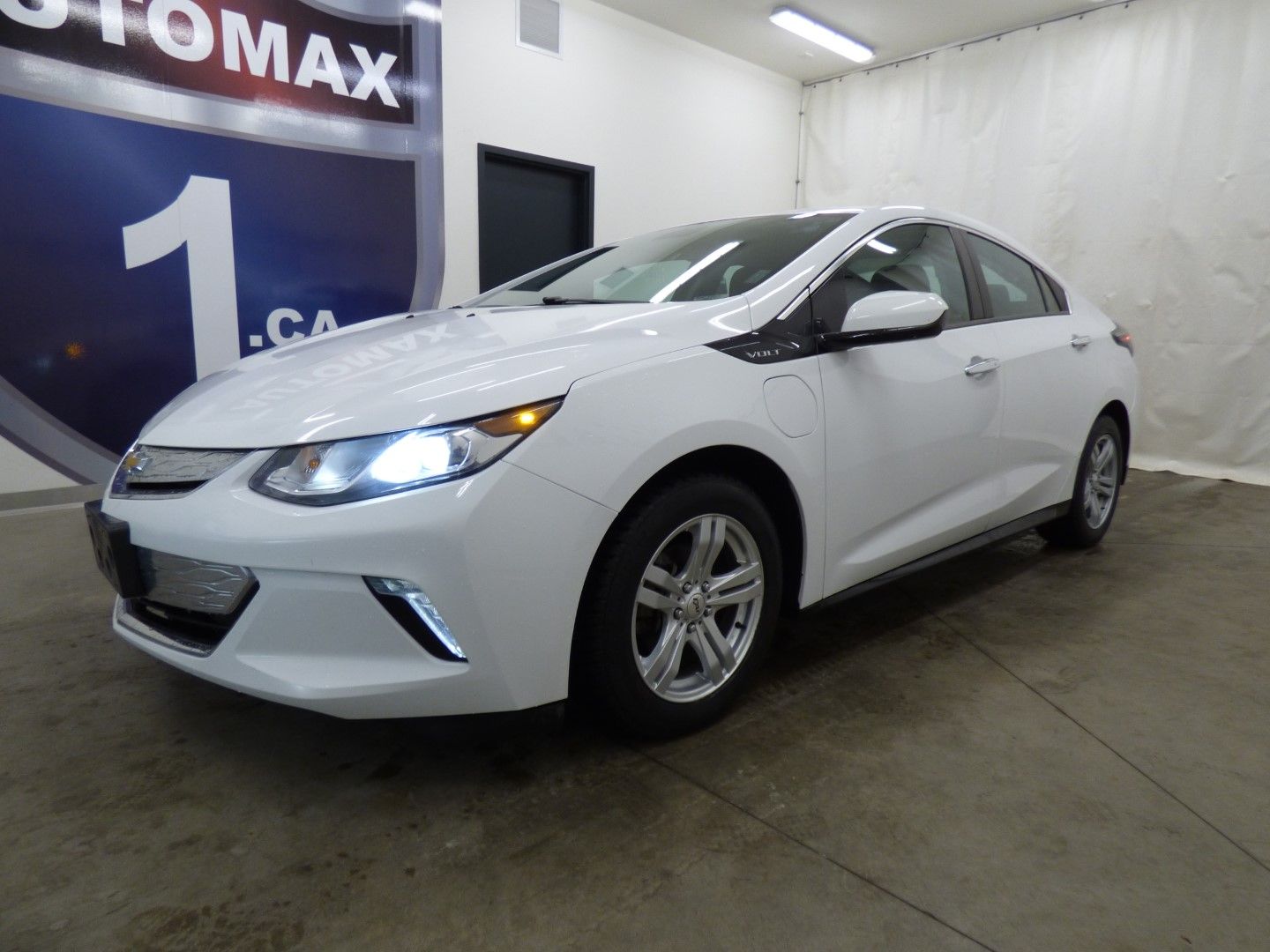 Chevrolet Volt 2017 - Image 1