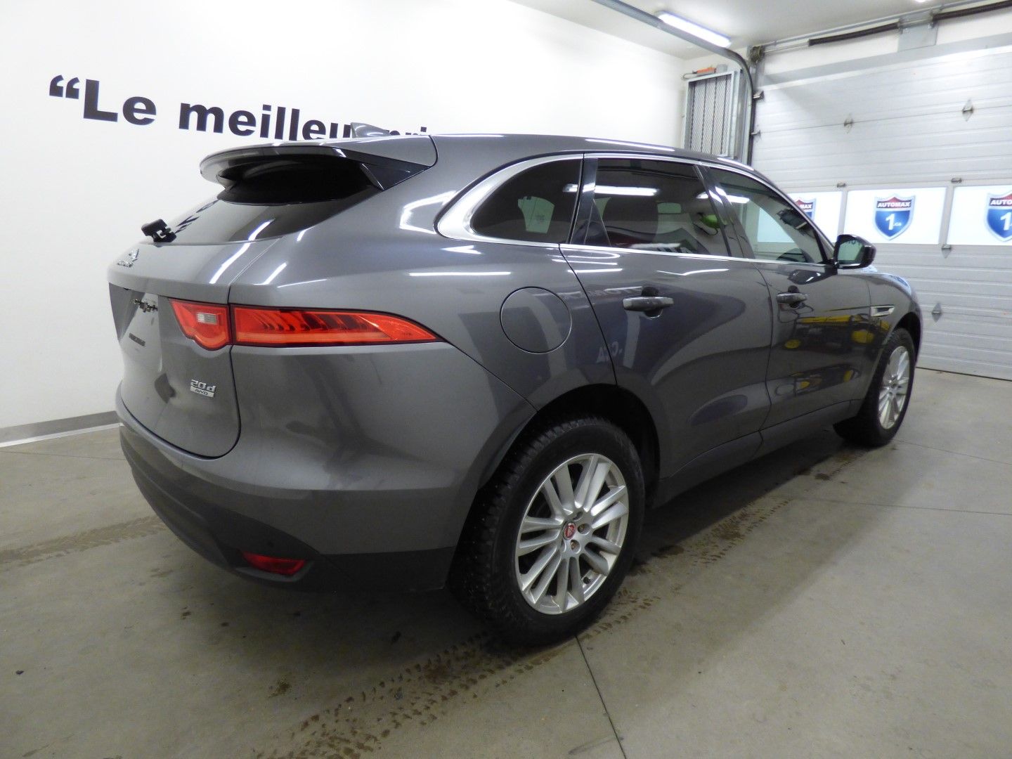 Jaguar F-Pace 2017 - Image 5