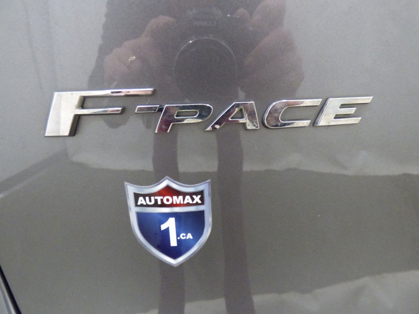 Jaguar F-Pace 2017 - Image 39