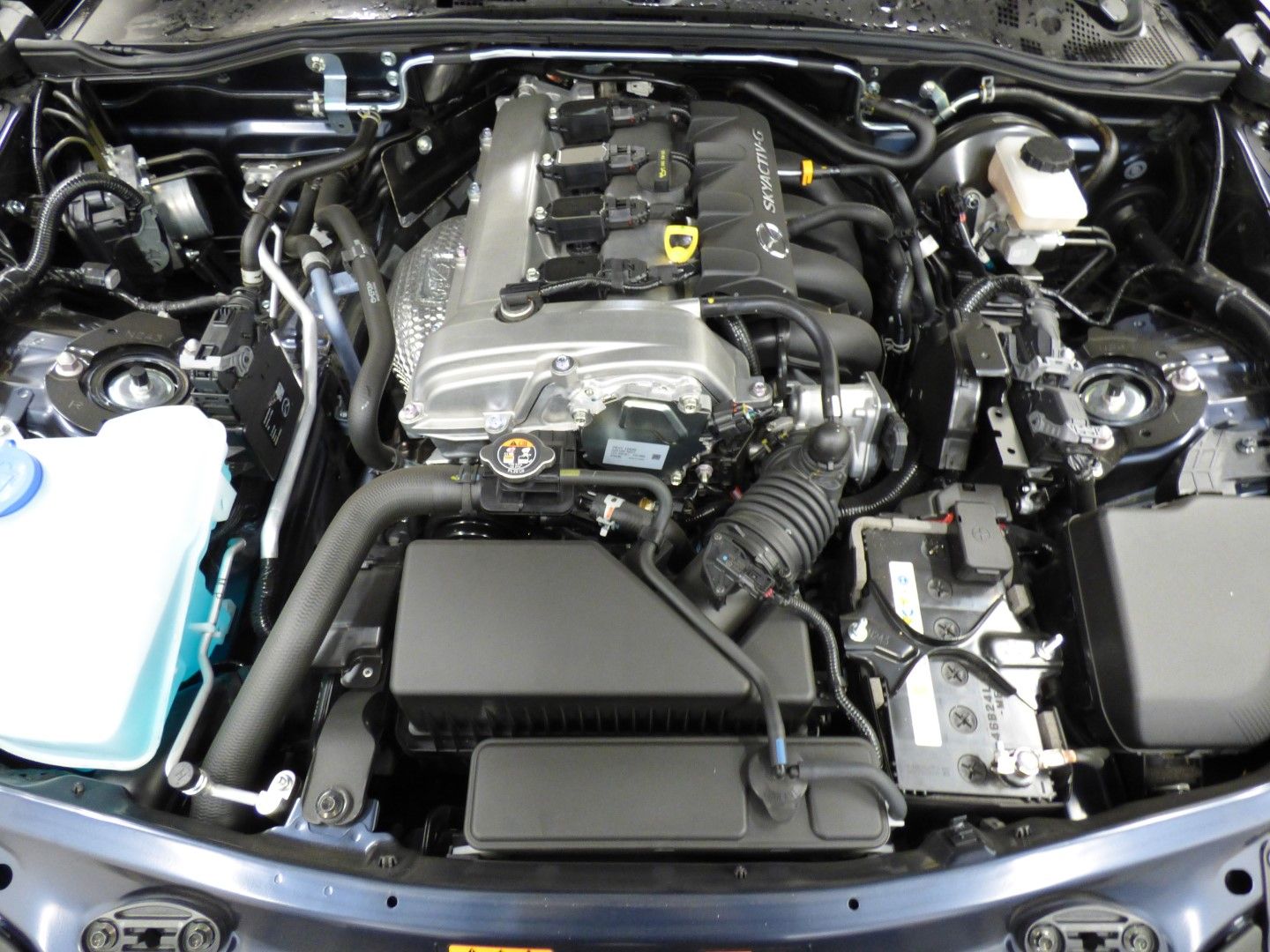 Mazda MX-5 Miata RF 2024 - Image 38