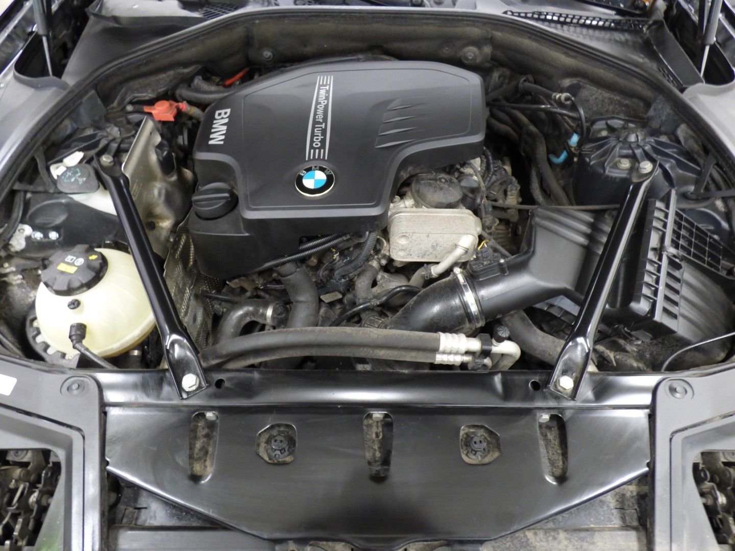 Bmw 5 Series 2014 - Image 37