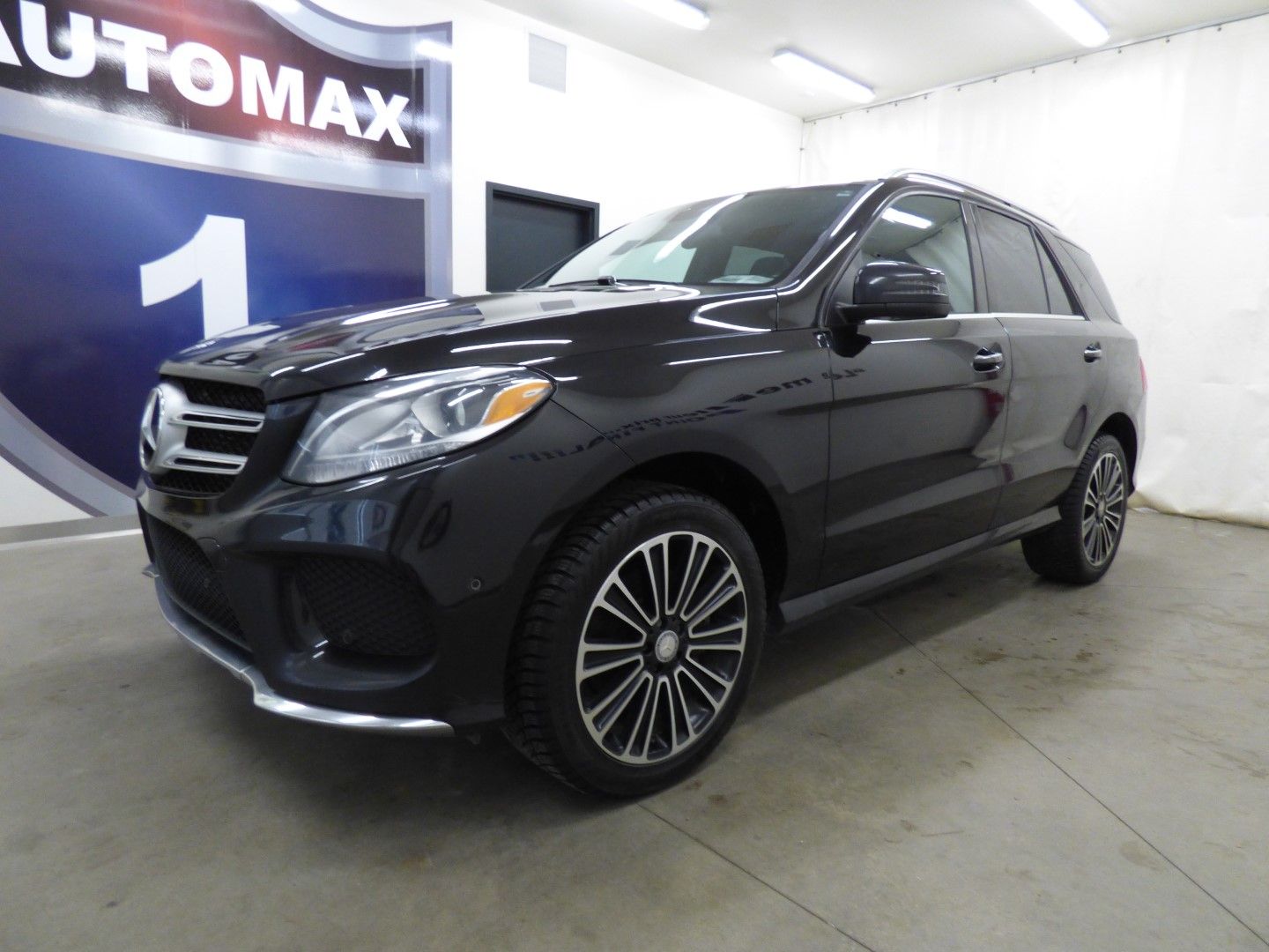 Mercedes-Benz GLE-Class 2016 - Image 1