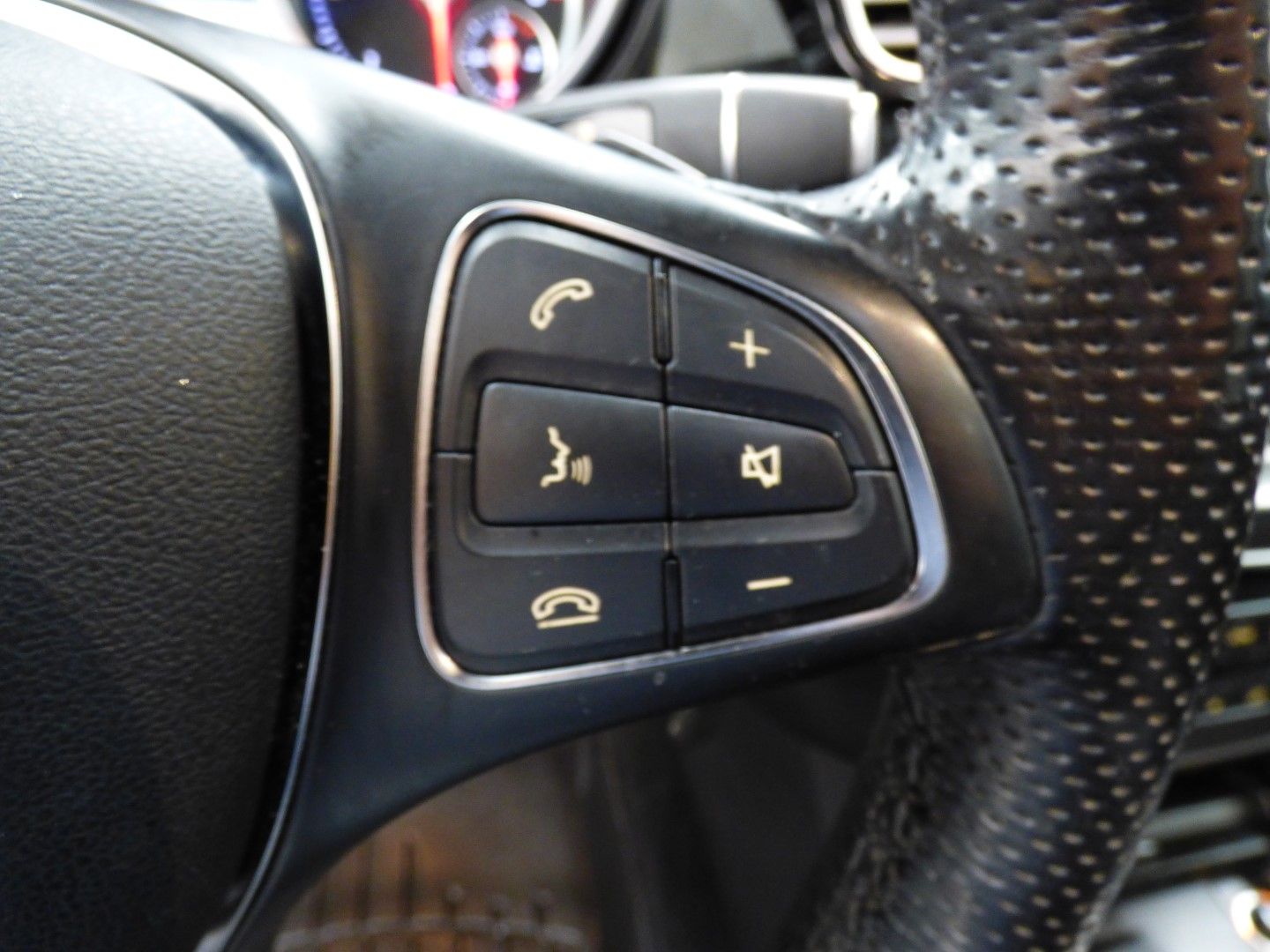 Mercedes-Benz GLE-Class 2016 - Image 23