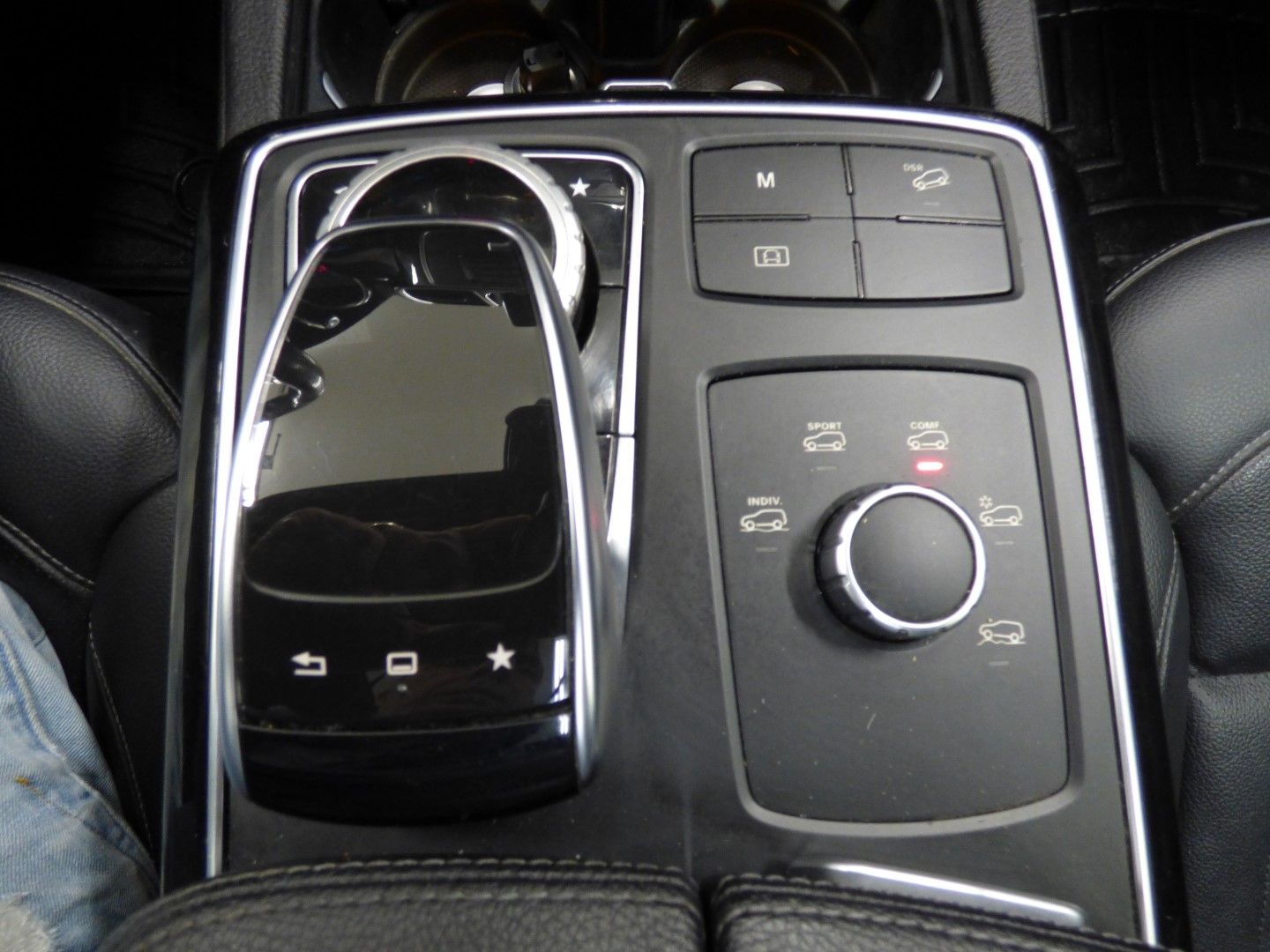 Mercedes-Benz GLE-Class 2016 - Image 25