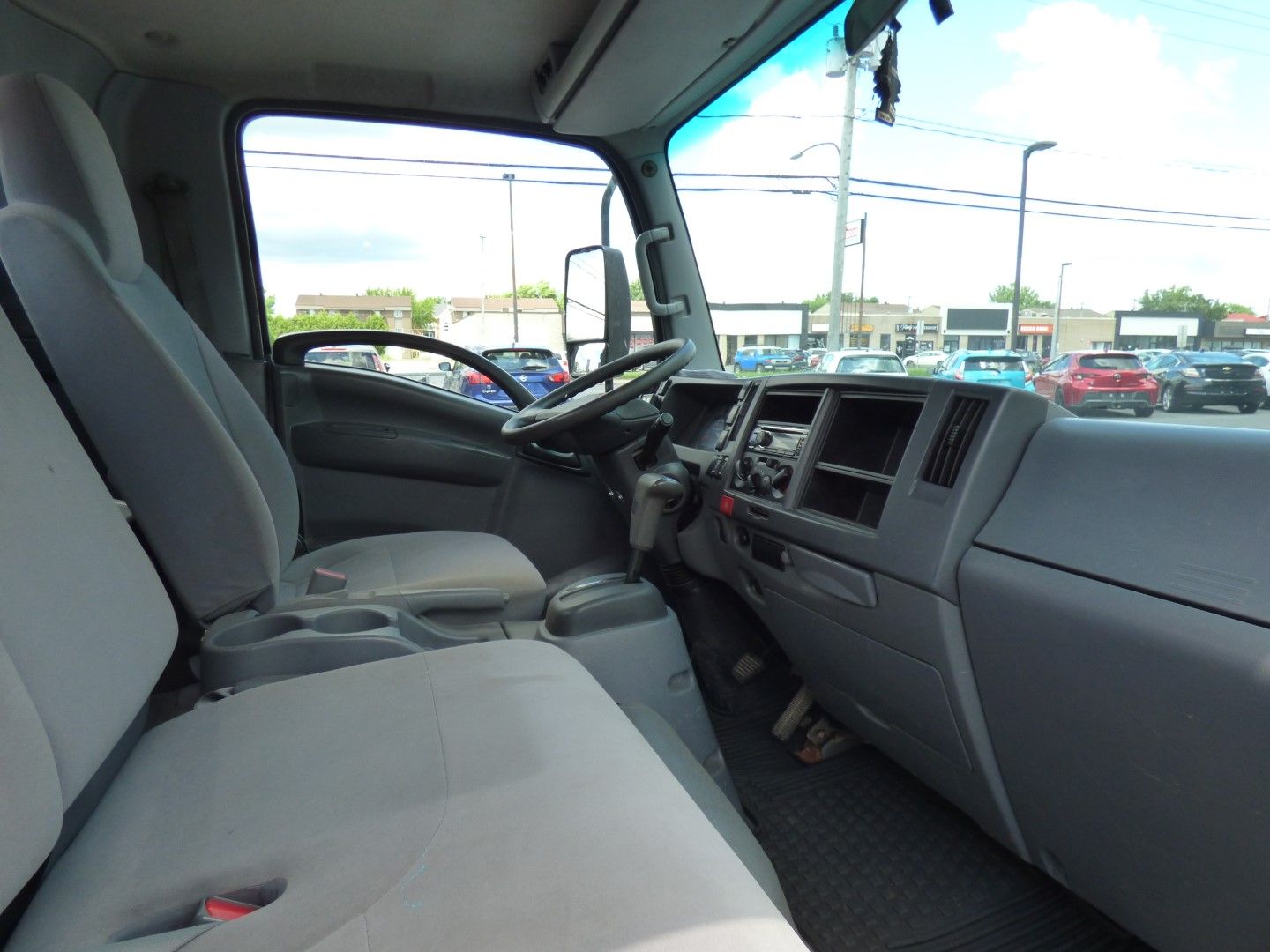 Isuzu NPR HD 2016 - Image 8